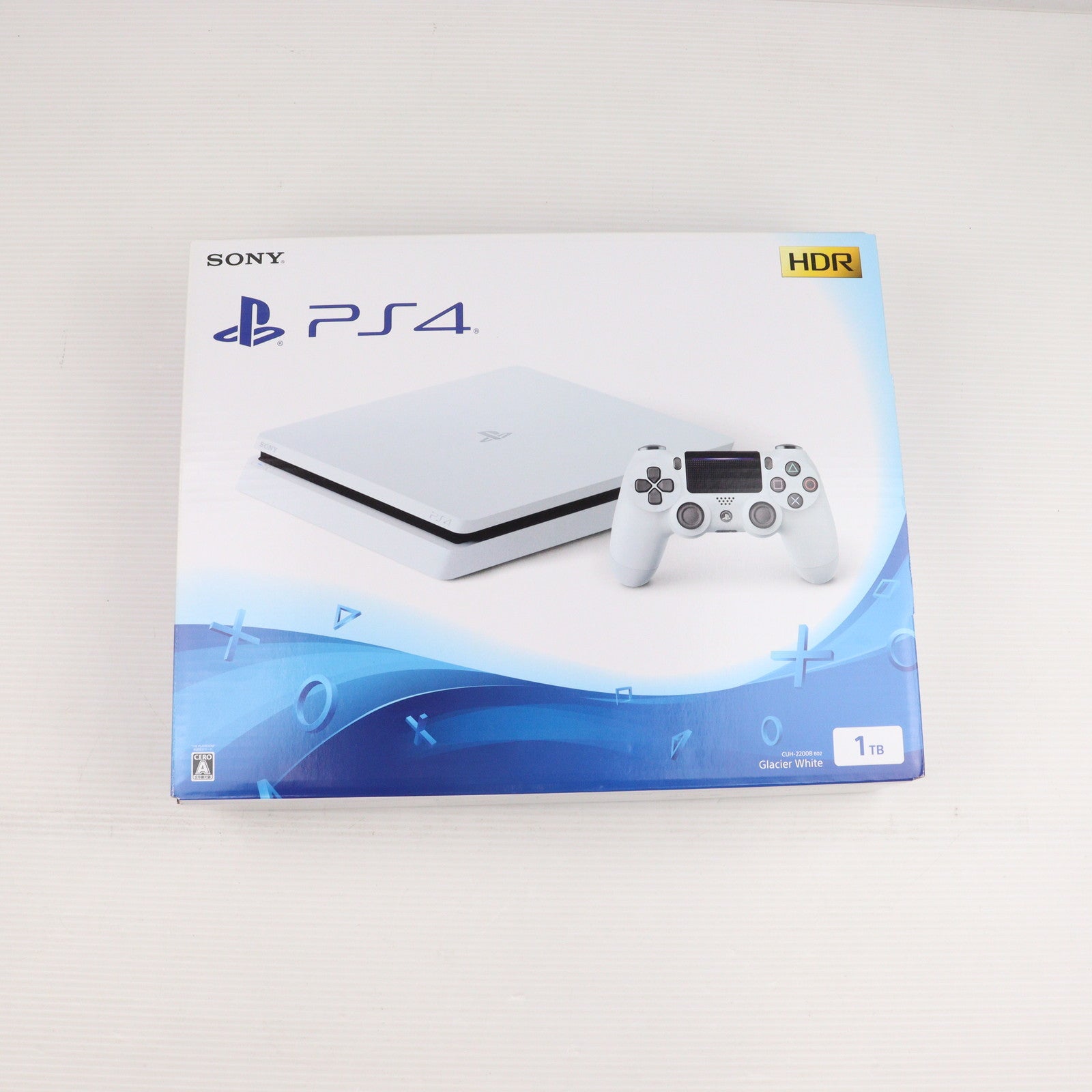 【中古即納】[PS4](本体) プレイステーション4 PlayStation4 グレイシャー・ホワイト 1TB(CUH-2200BB02) ソニー・インタラクティブエンタテインメント (20180709)