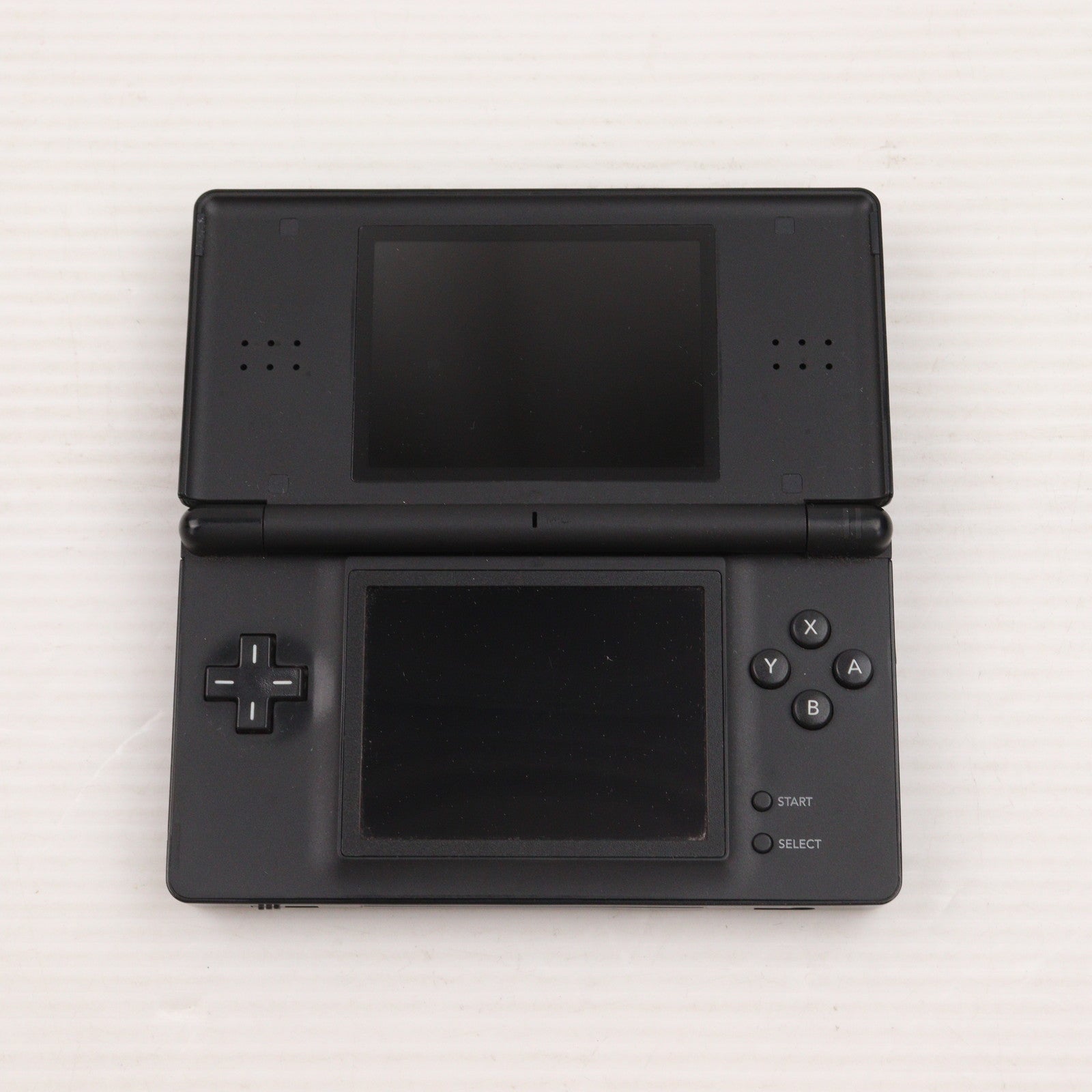 【中古即納】[NDS] (本体) ニンテンドーDS Lite(ライト) ジェットブラック 任天堂(USG-S-KA)(20060902)