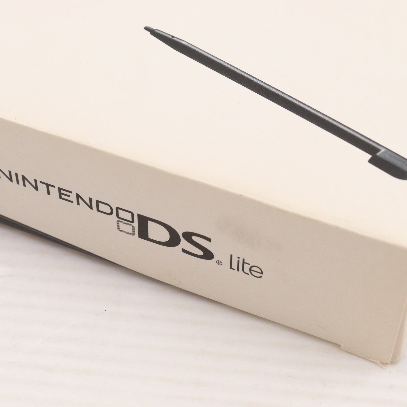 【中古即納】[NDS] (本体) ニンテンドーDS Lite(ライト) ジェットブラック 任天堂(USG-S-KA)(20060902)