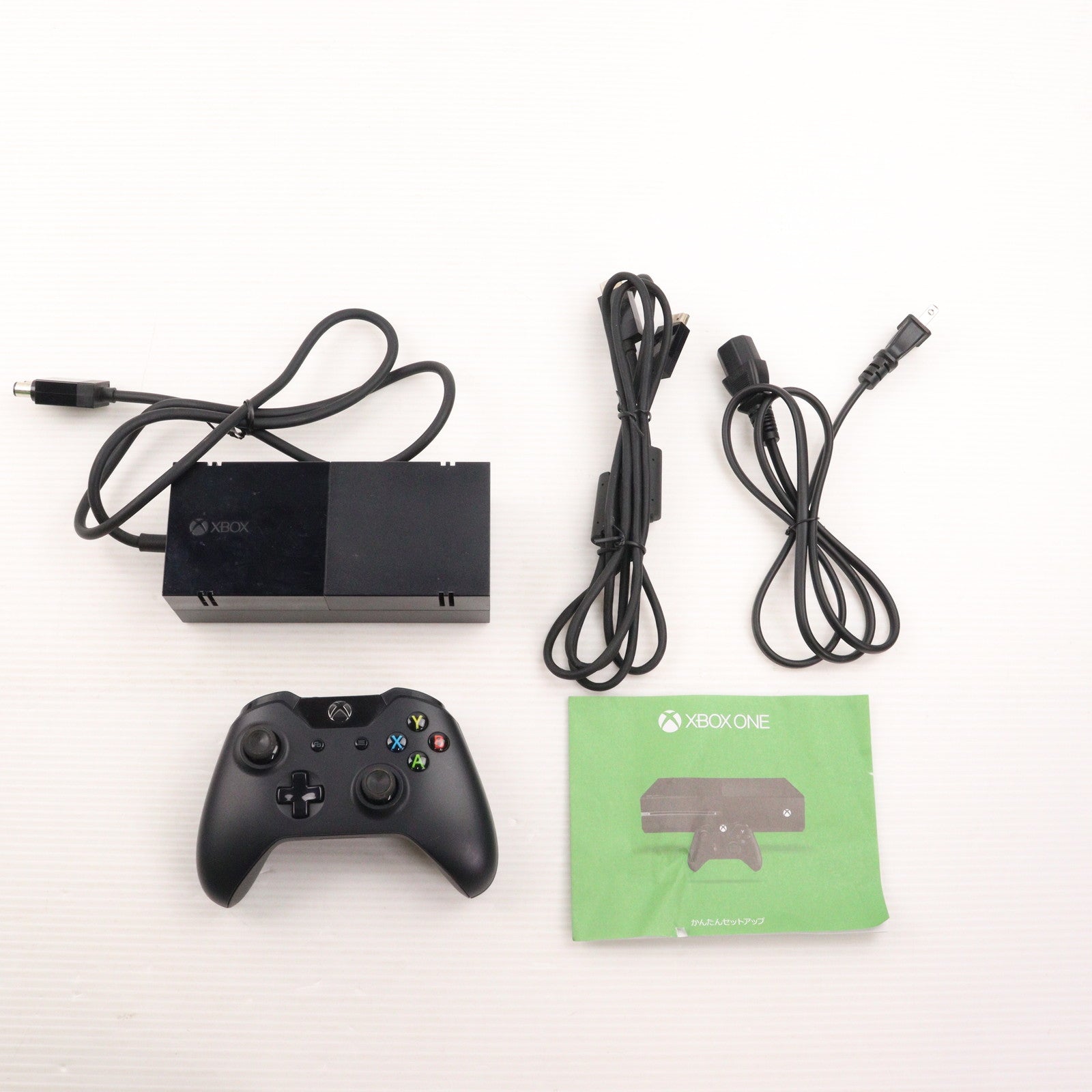 【中古即納】[XboxOne] (本体) Xbox One (タイタンフォール同梱版) 日本マイクロソフト(5C7-00034)(20140904)