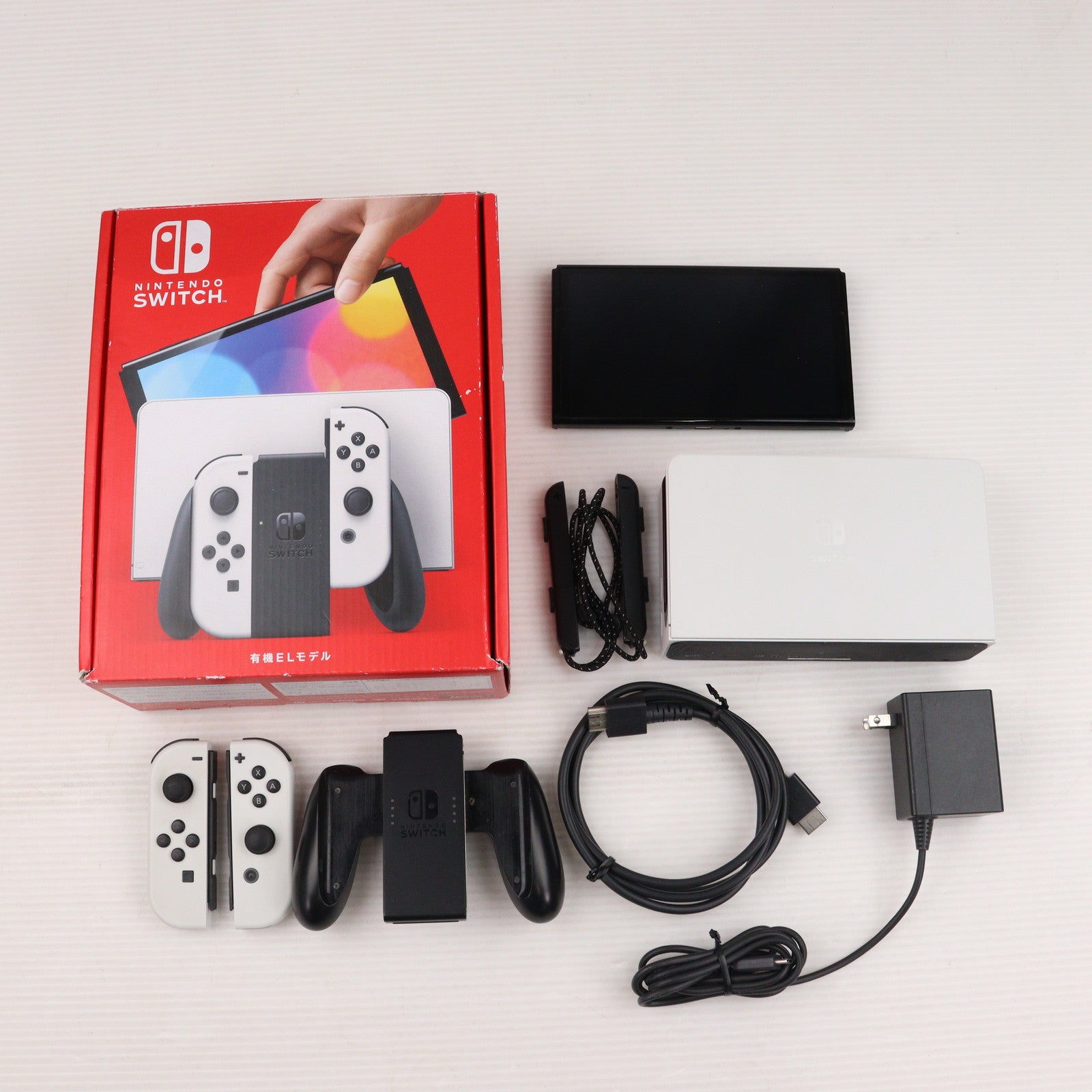 【中古即納】[Switch] (本体) Nintendo Switch(有機ELモデル) ニンテンドースイッチ Joy-Con(L)/R ホワイト 任天堂(HEG-S-KAAAA)(20211008)