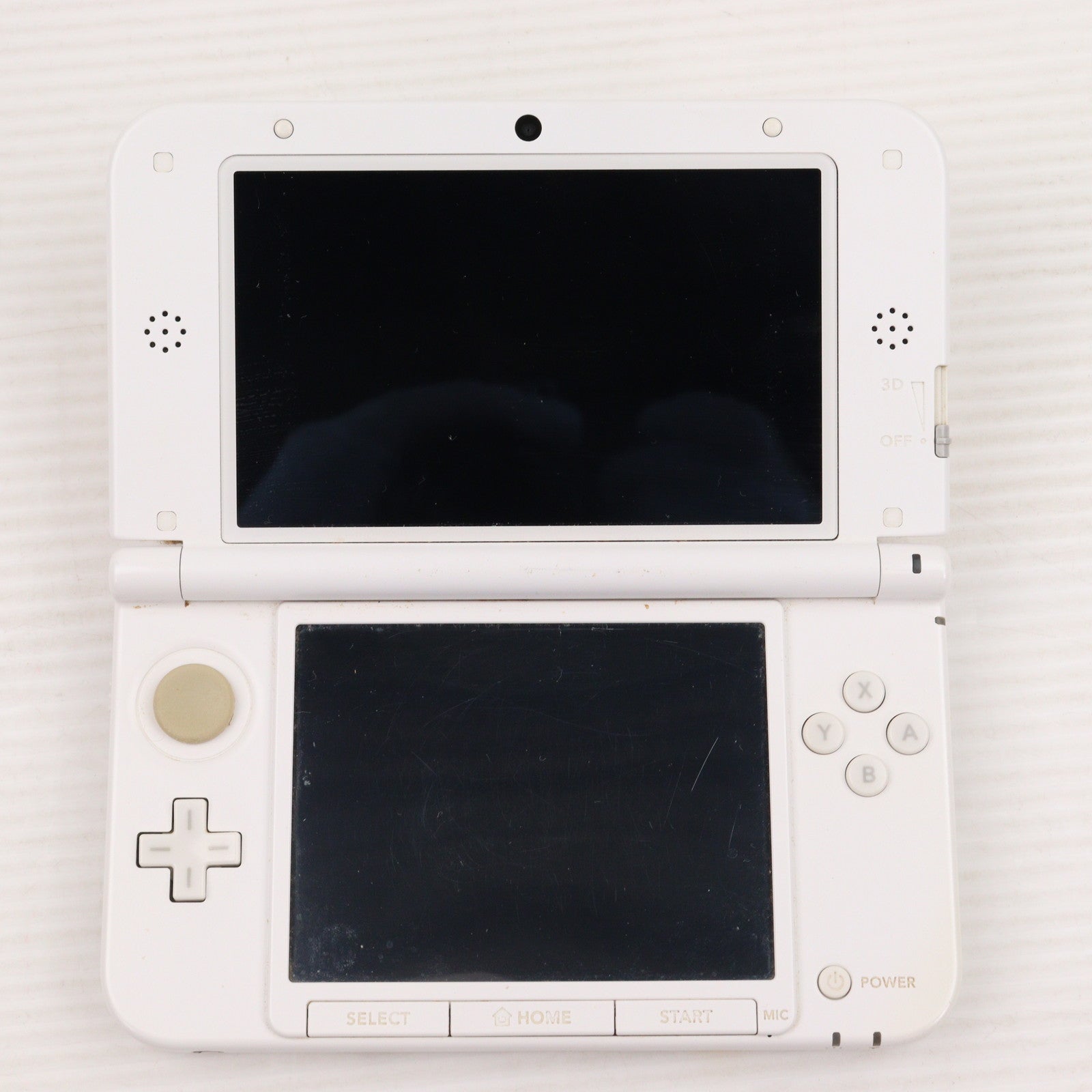 【中古即納】[3DS] (本体) とびだせ どうぶつの森パック(ニンテンドー3DS LL限定本体同梱版) 任天堂(SPR-S-WBDC)(20121108)