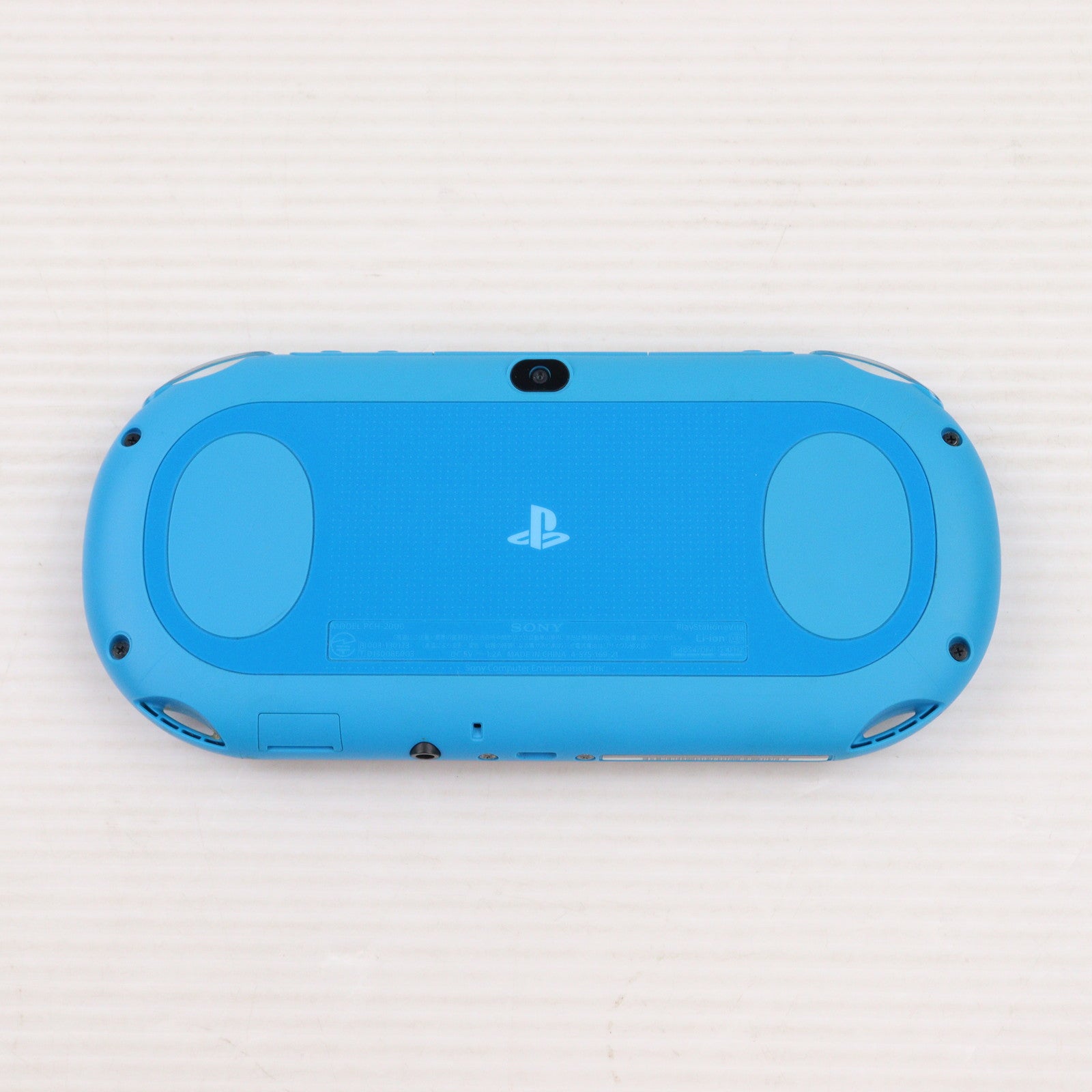 【中古即納】[PSVita] (本体) PlayStation Vita プレイステーションVita Wi-Fiモデル アクア・ブルー SCE(PCH-2000ZA23)(20150917)