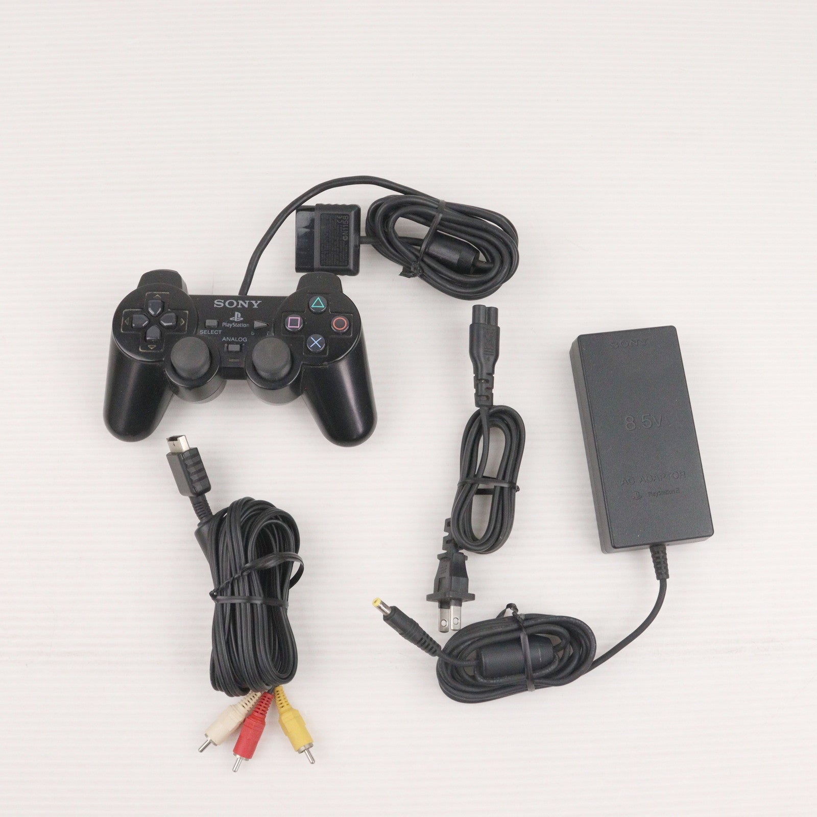 【中古即納】[PS2] (本体) PlayStation2(プレイステーション2) チャコール・ブラック SCE(SCPH-75000CB)(20051201)