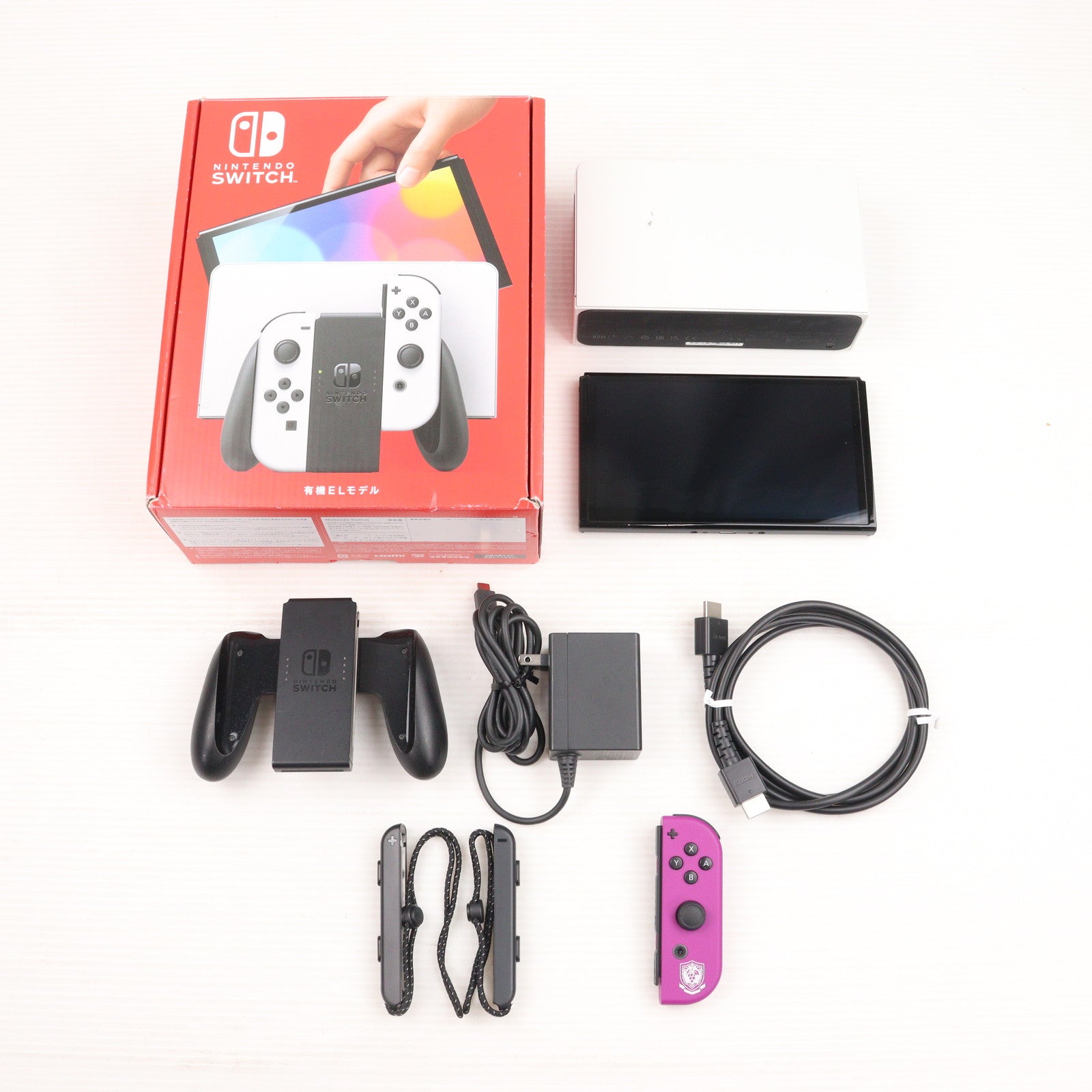 【中古即納】[Switch] (本体) Nintendo Switch(ニンテンドースイッチ) 有機ELモデル Joy-Con(L)/R ホワイト 任天堂(HEG-S-KAAAA)(20211008)