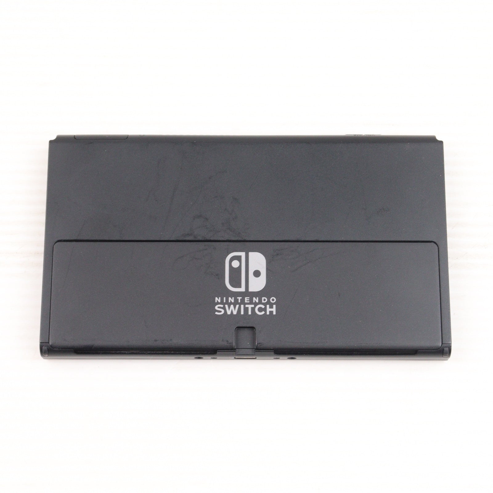 【中古即納】[Switch] (本体) Nintendo Switch(ニンテンドースイッチ) 有機ELモデル Joy-Con(L)/R ホワイト 任天堂(HEG-S-KAAAA)(20211008)