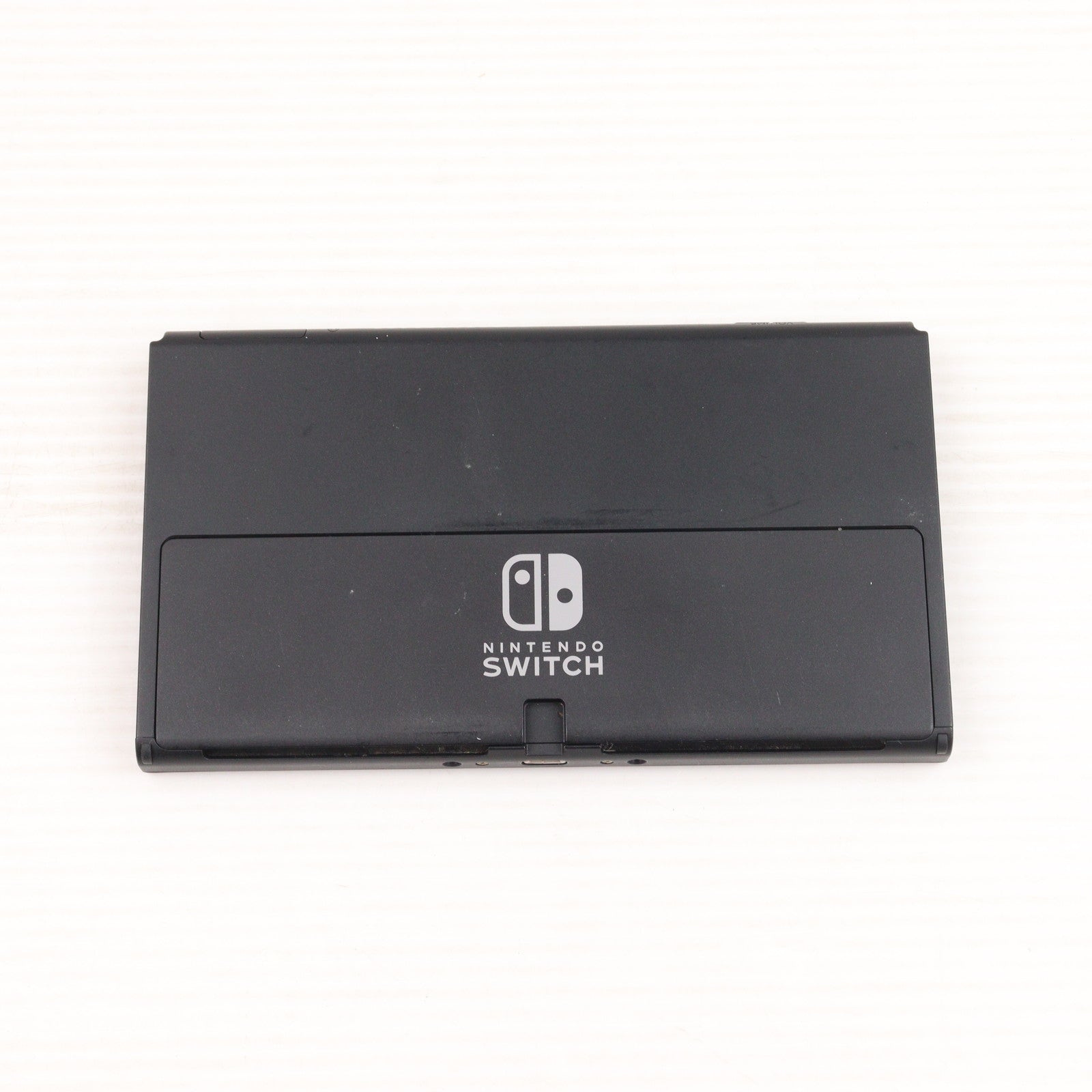 【中古即納】[Switch] (本体) Nintendo Switch(ニンテンドースイッチ) 有機ELモデル Joy-Con(L)/R ホワイト 任天堂(HEG-S-KAAAA)(20211008)