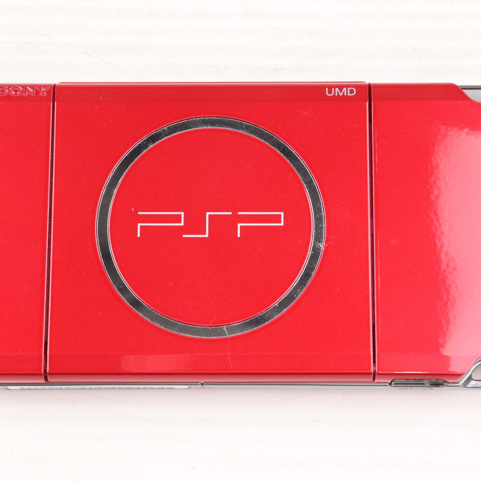 【中古即納】[PSP] (本体) PlayStation Portable(プレイステーション・ポータブル) ラディアント・レッド SCE(PSP-3000RR)(20090305)