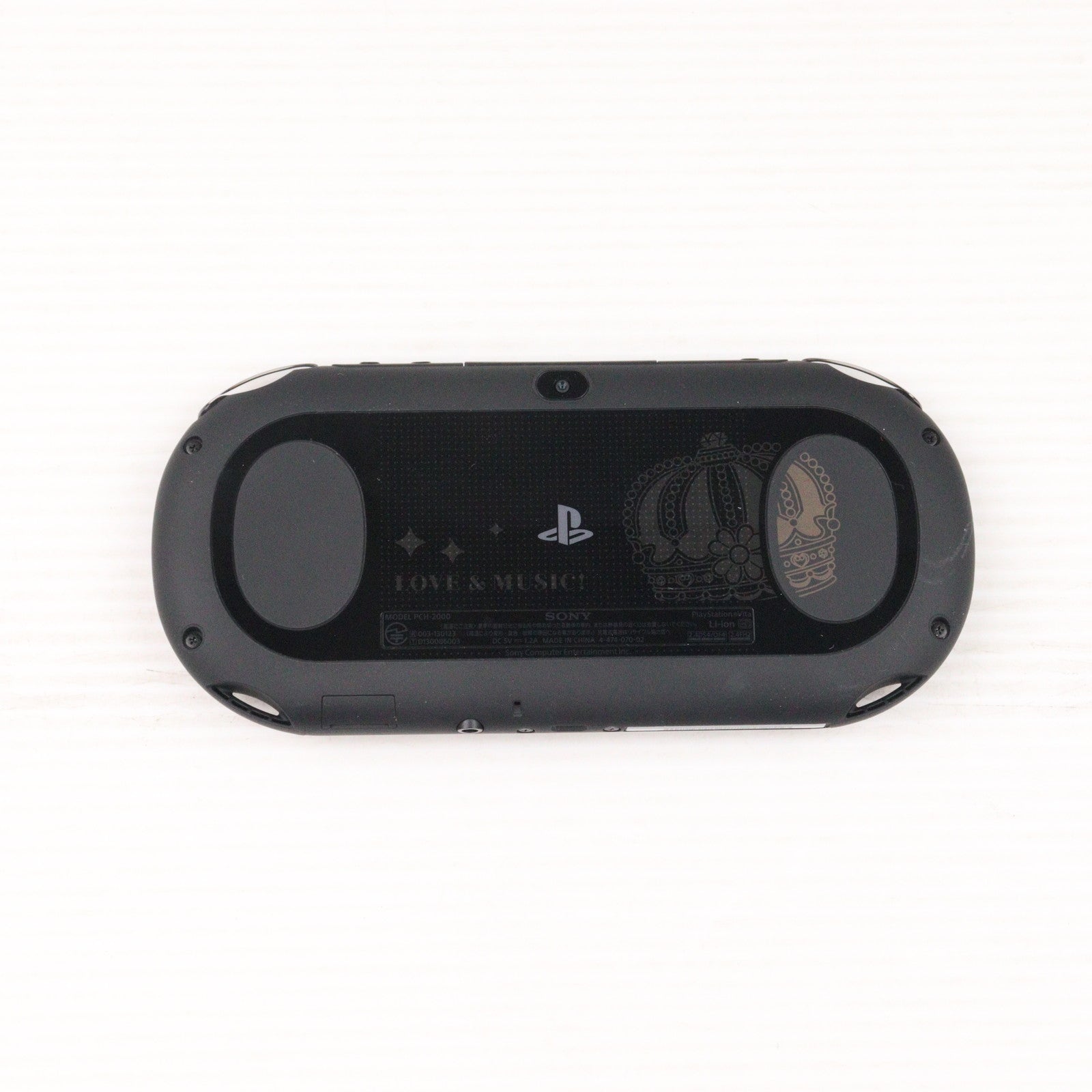 【中古即納】[PSVita] (本体) ソニーストア限定 PlayStation Vita(プレイステーション ヴィータ) うたの☆プリンスさまっ♪MUSIC3 王冠 刻印モデル ブラック SCE(PCH-2000ZA11/U2)(20160128)