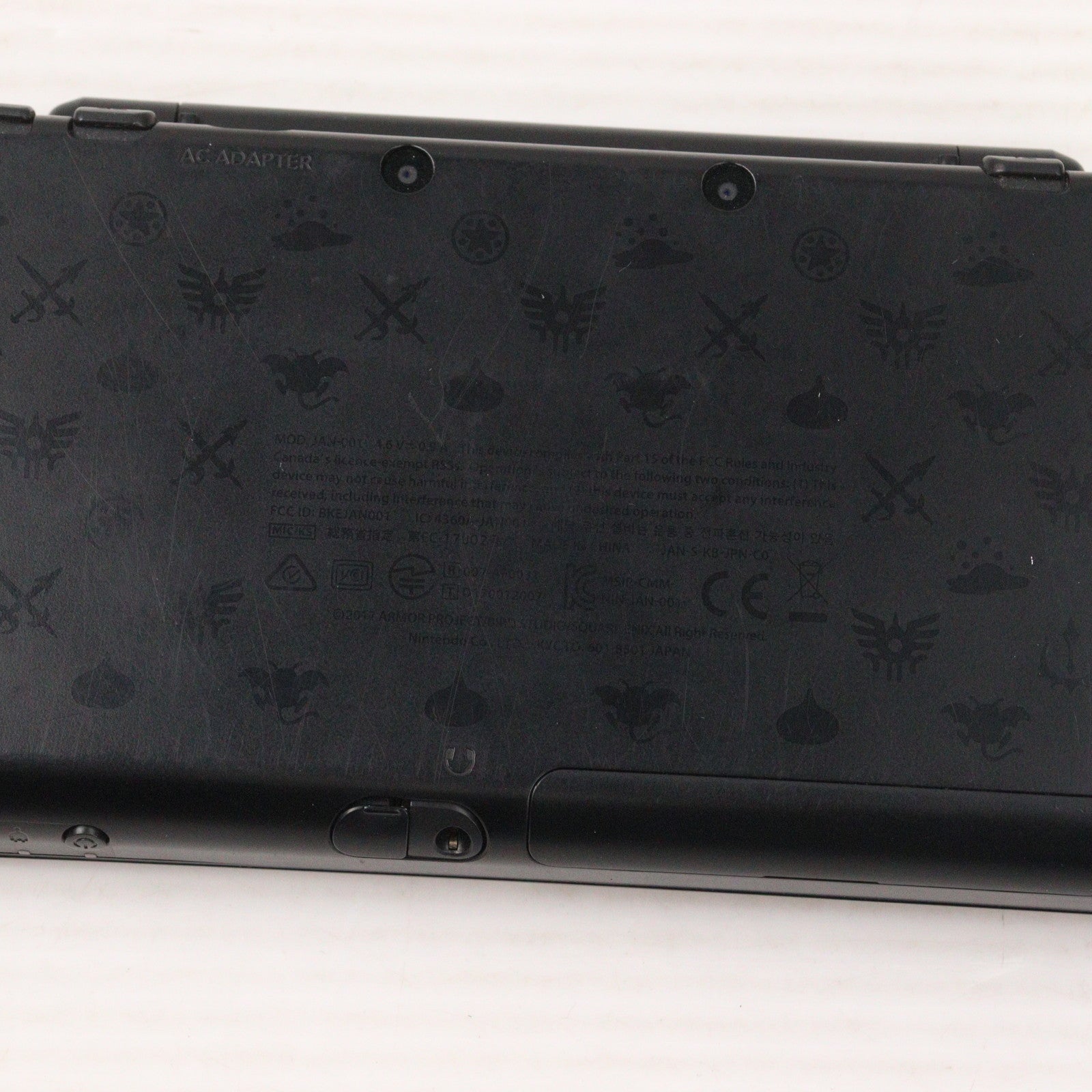 【中古即納】[3DS] (本体) Newニンテンドー2DS LL ドラゴンクエスト はぐれメタルエディション 任天堂(JAN-S-KBCA)(20170729)