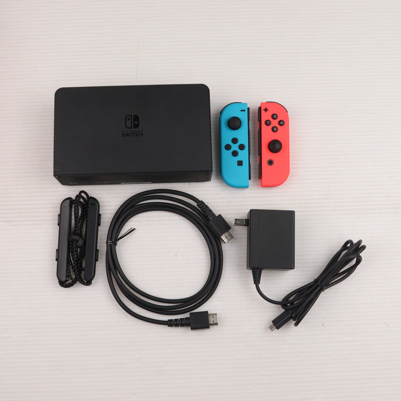 【中古即納】[Switch] (本体) Nintendo Switch(有機ELモデル) ニンテンドースイッチ Joy-Con(L) ネオンブルー/R ネオンレッド 任天堂(HEG-S-KABAA)(20211008)