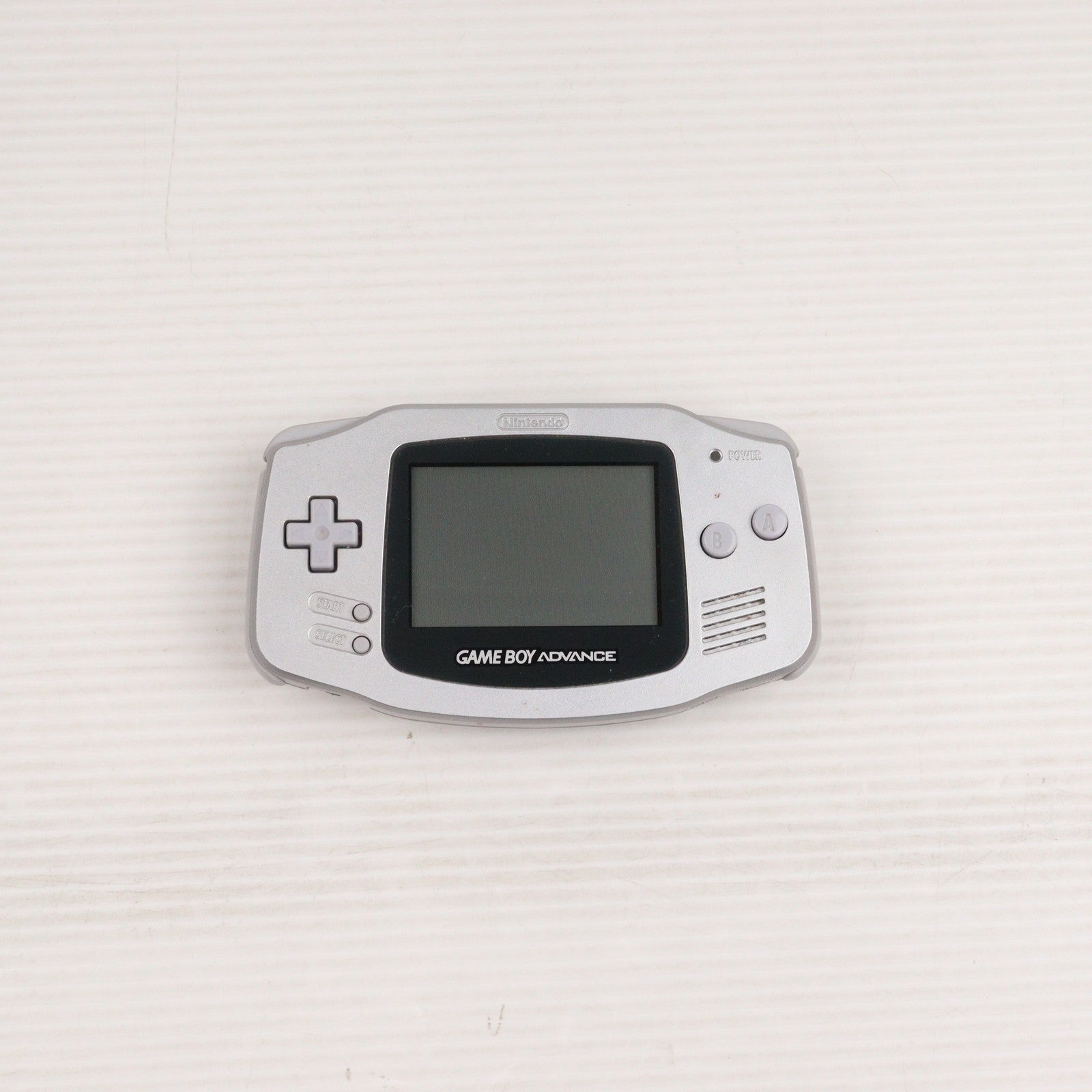 【中古即納】[GBA] (本体) GAMEBOY ADVANCE(ゲームボーイアドバンス) シルバー 任天堂(AGB-S-PLA)(20020927)