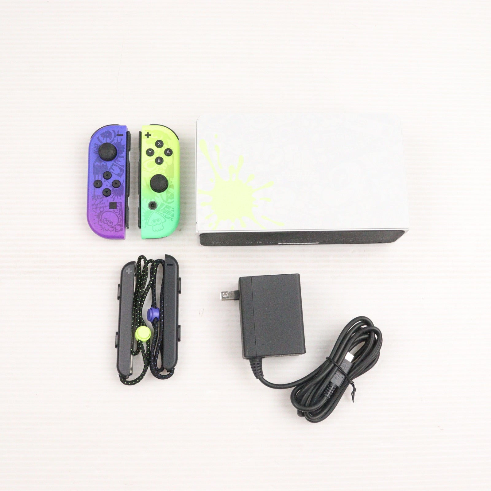 【中古即納】[Switch] (本体) Nintendo Switch(ニンテンドースイッチ) 有機ELモデル スプラトゥーン3エディション 任天堂(HEG-S-KCAAA)(20220826)