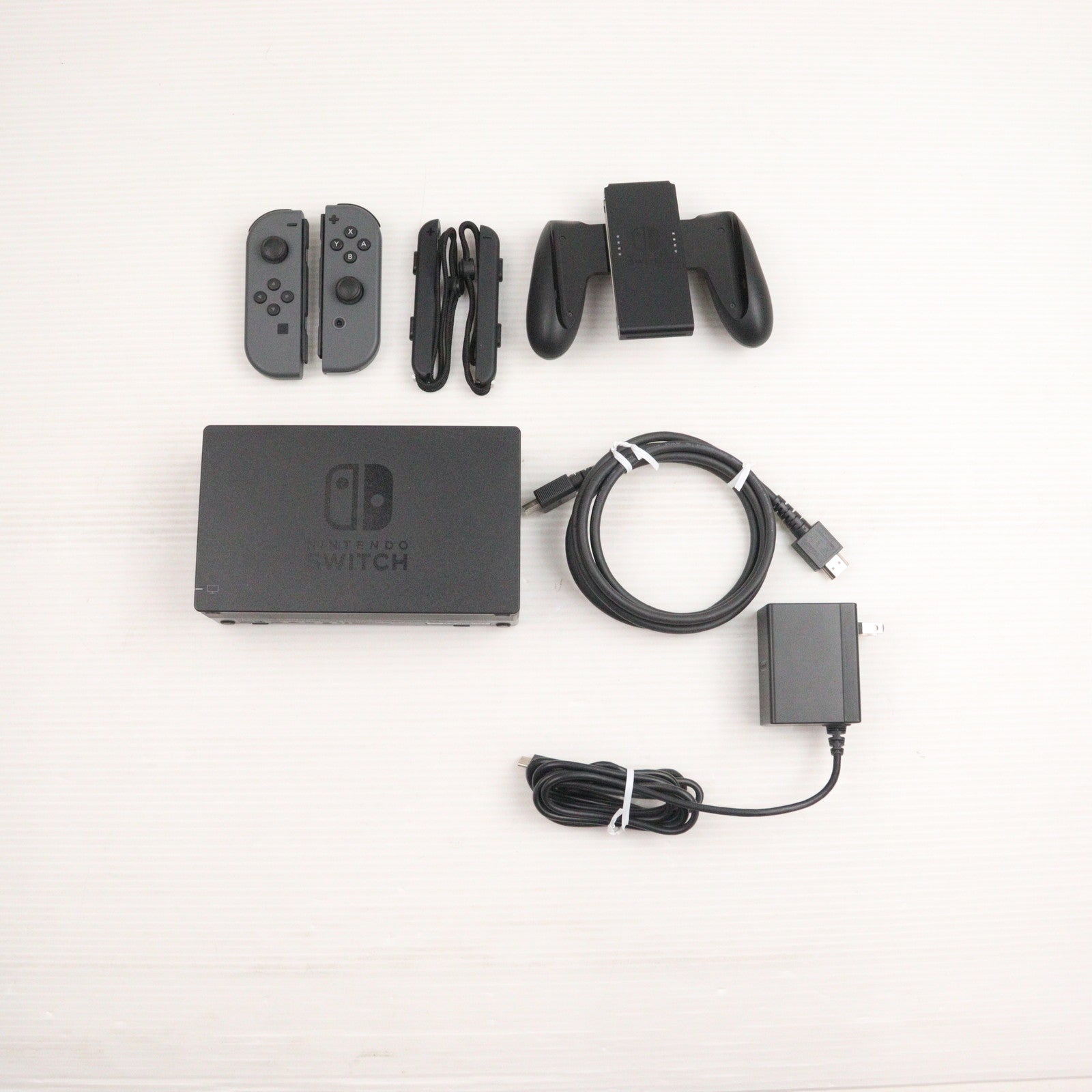 【中古即納】[Switch] (本体) Nintendo Switch(ニンテンドースイッチ) Joy-Con(L)/R グレー 任天堂(HAC-S-KAAAA)(20170303)