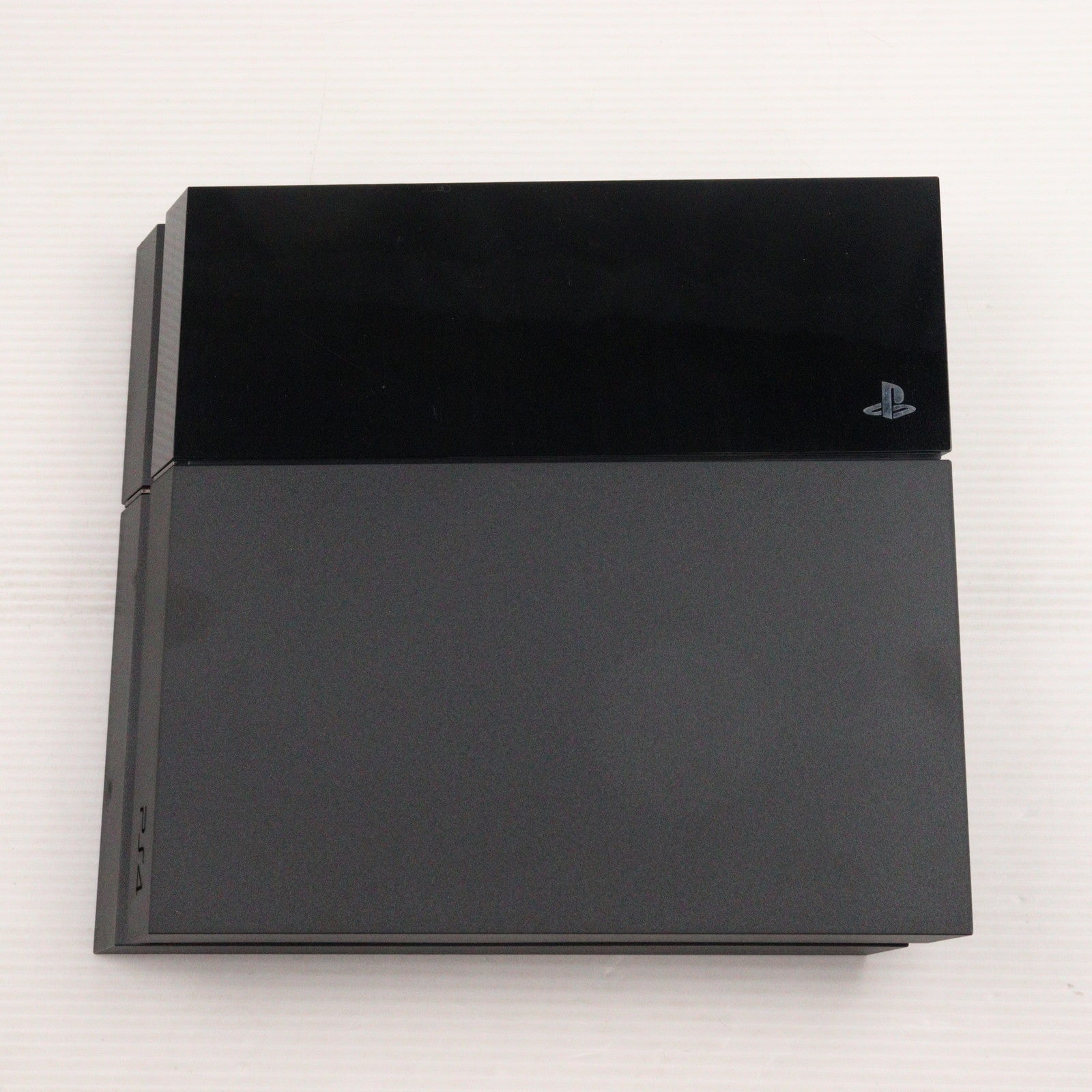 【中古即納】[PS4] (本体) PlayStation 4 First Limited Pack(プレイステーション4 ファーストリミテッドパック) SCE(CUHJ-10000)(20140222)