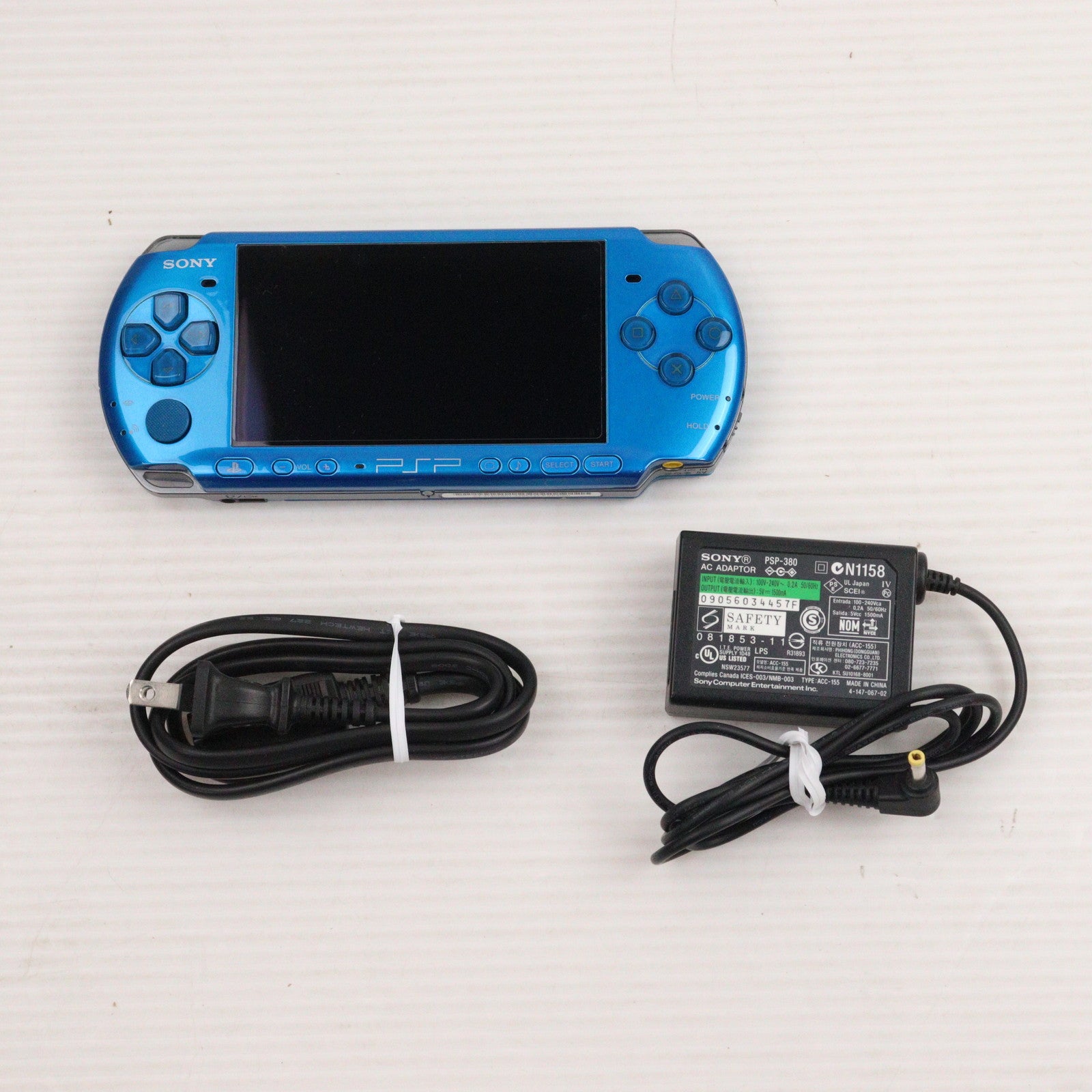 【中古即納】[PSP] (本体) PlayStation Portable(プレイステーション・ポータブル) バイブラント・ブルー SCE(PSP-3000VB)(20090305)