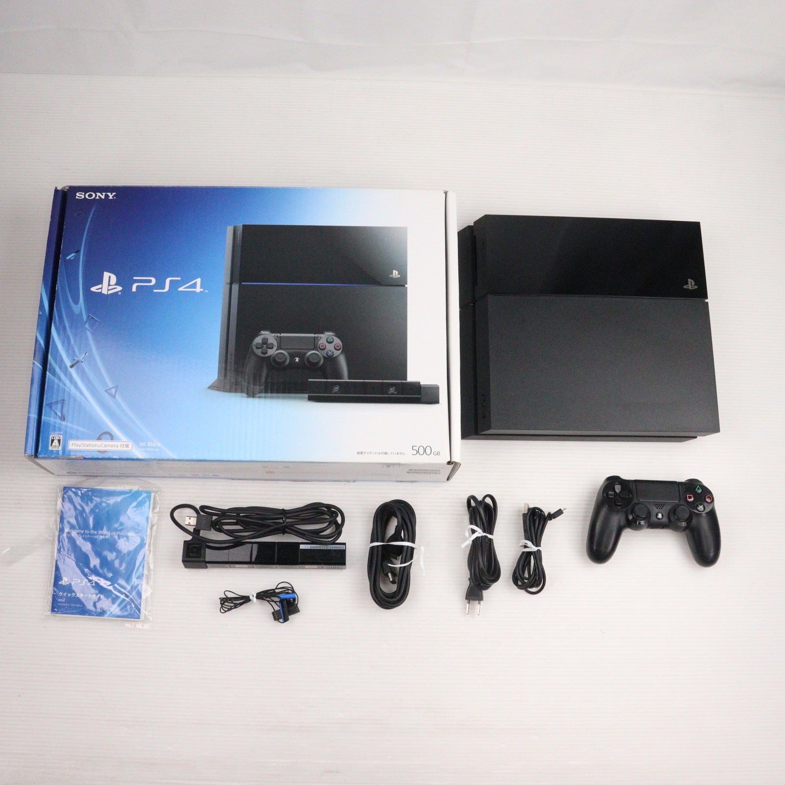 【中古即納】[PS4] (本体) PlayStation 4(プレイステーション4) PlayStation Camera同梱版 ジェット・ブラック HDD500GB SCE(CUH-1100AA01)(20150401)