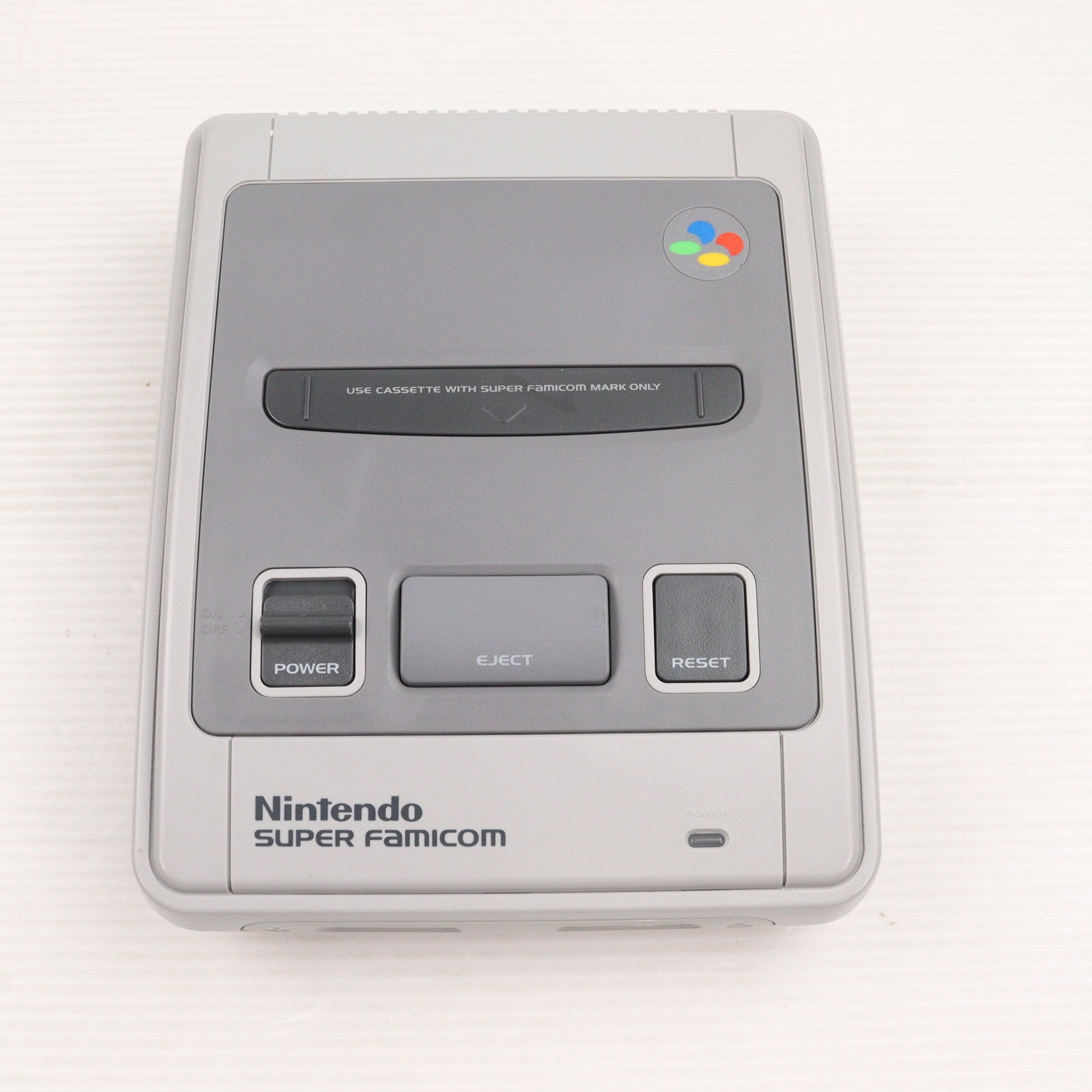 【中古即納】[SFC] (本体) SUPER Famicom(スーパーファミコン) 任天堂(SHVC-001)(19901121)