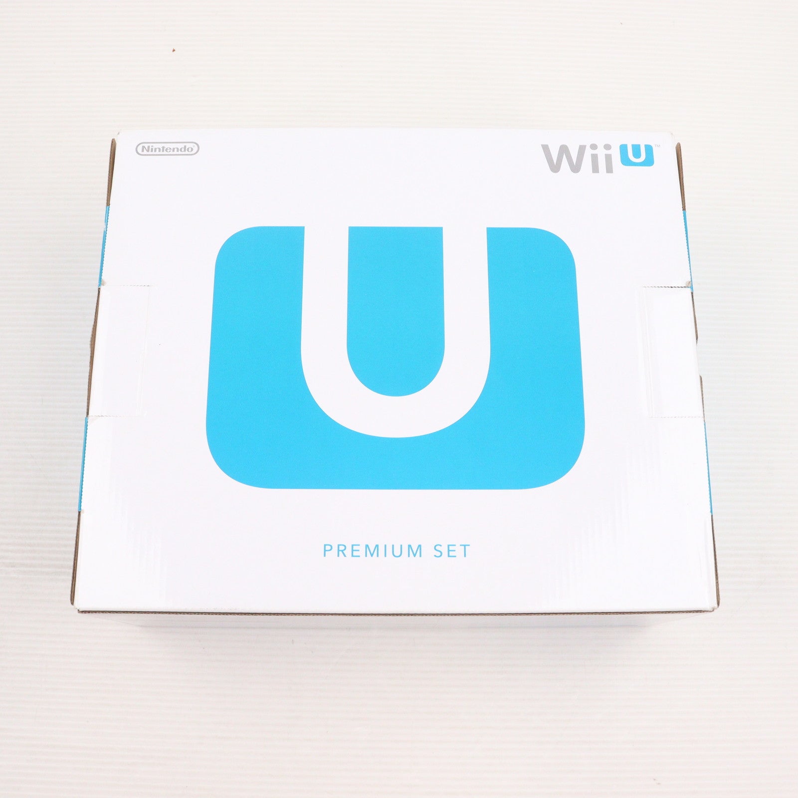 【中古即納】[WiiU] (本体) Wii U プレミアムセット 白 PREMIUM SET shiro(本体メモリー32GB) 任天堂(WUP-S-WAFC)(20130713)