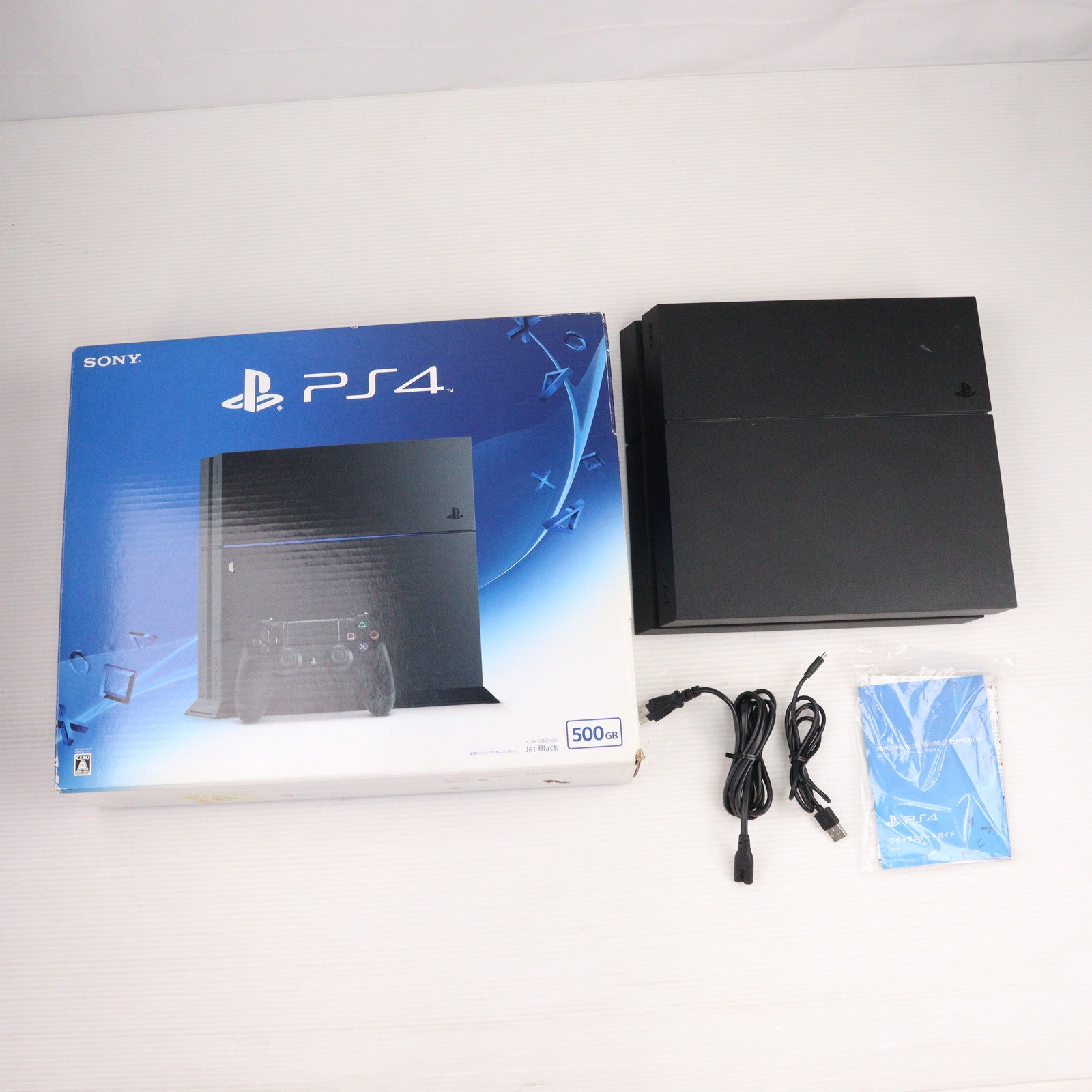 【中古即納】[PS4] (本体) PlayStation 4(プレイステーション4) ジェット・ブラック HDD500GB SCE(CUH-1200AB01)(20150625)