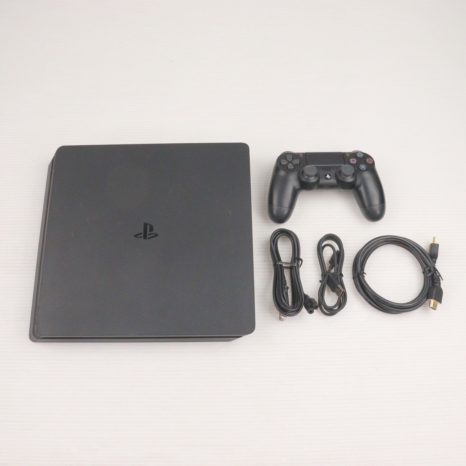 【中古即納】[PS4] (本体) PlayStation 4(プレイステーション4) ジェット・ブラック HDD500GB SIE(CUH-2100AB01)(20170724)