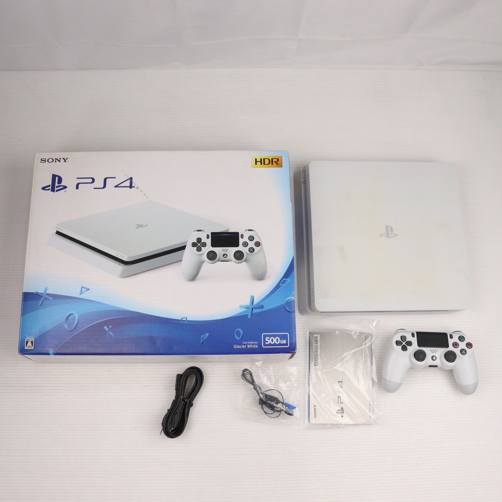 【中古即納】[PS4] (本体) PlayStation 4(プレイステーション4) グレイシャー・ホワイト HDD500GB SIE(CUH-2100AB02)(20170729)