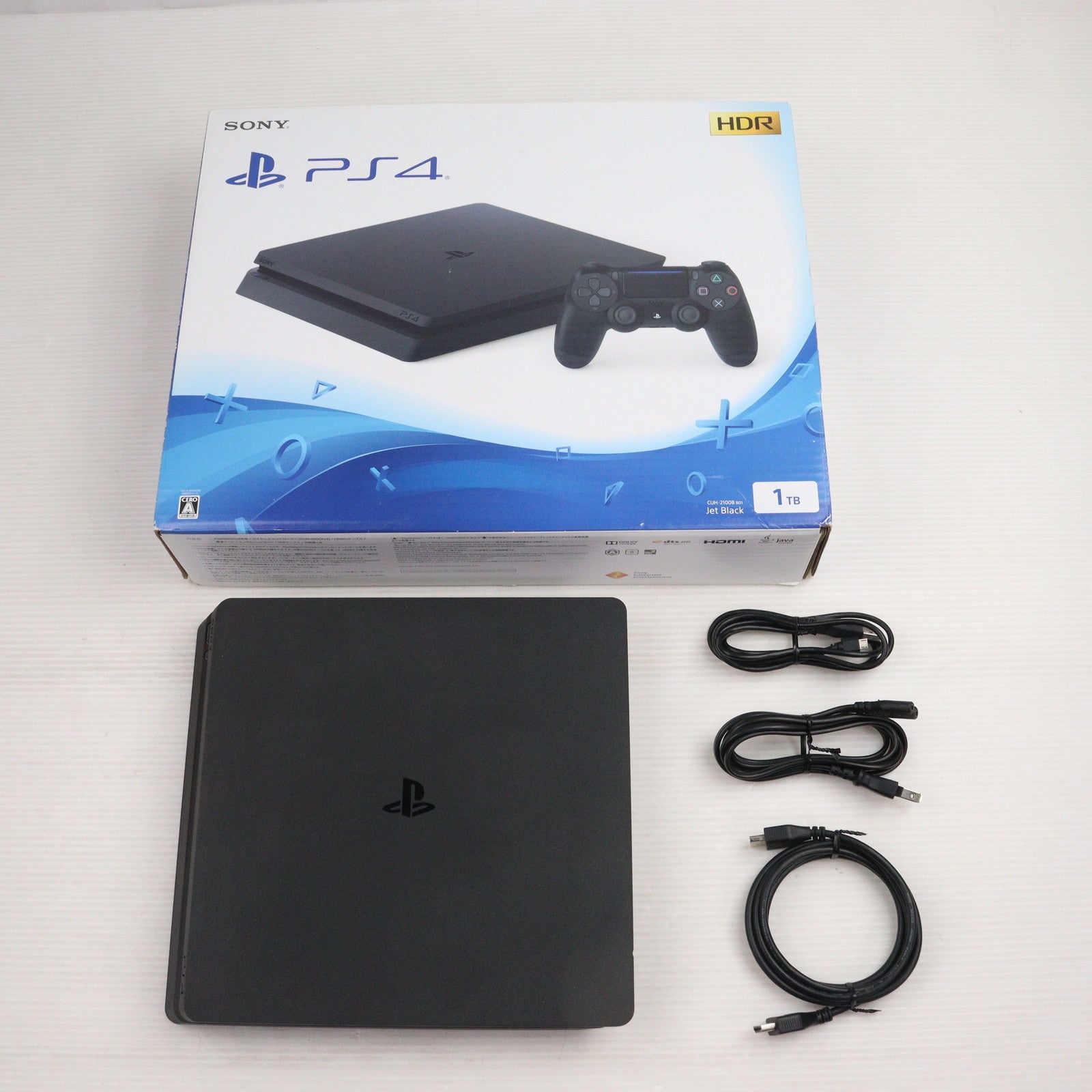 【中古即納】[PS4] (本体) PlayStation 4(プレイステーション4) ジェット・ブラック 1TB SIE(CUH-2100BB01)(20170704)