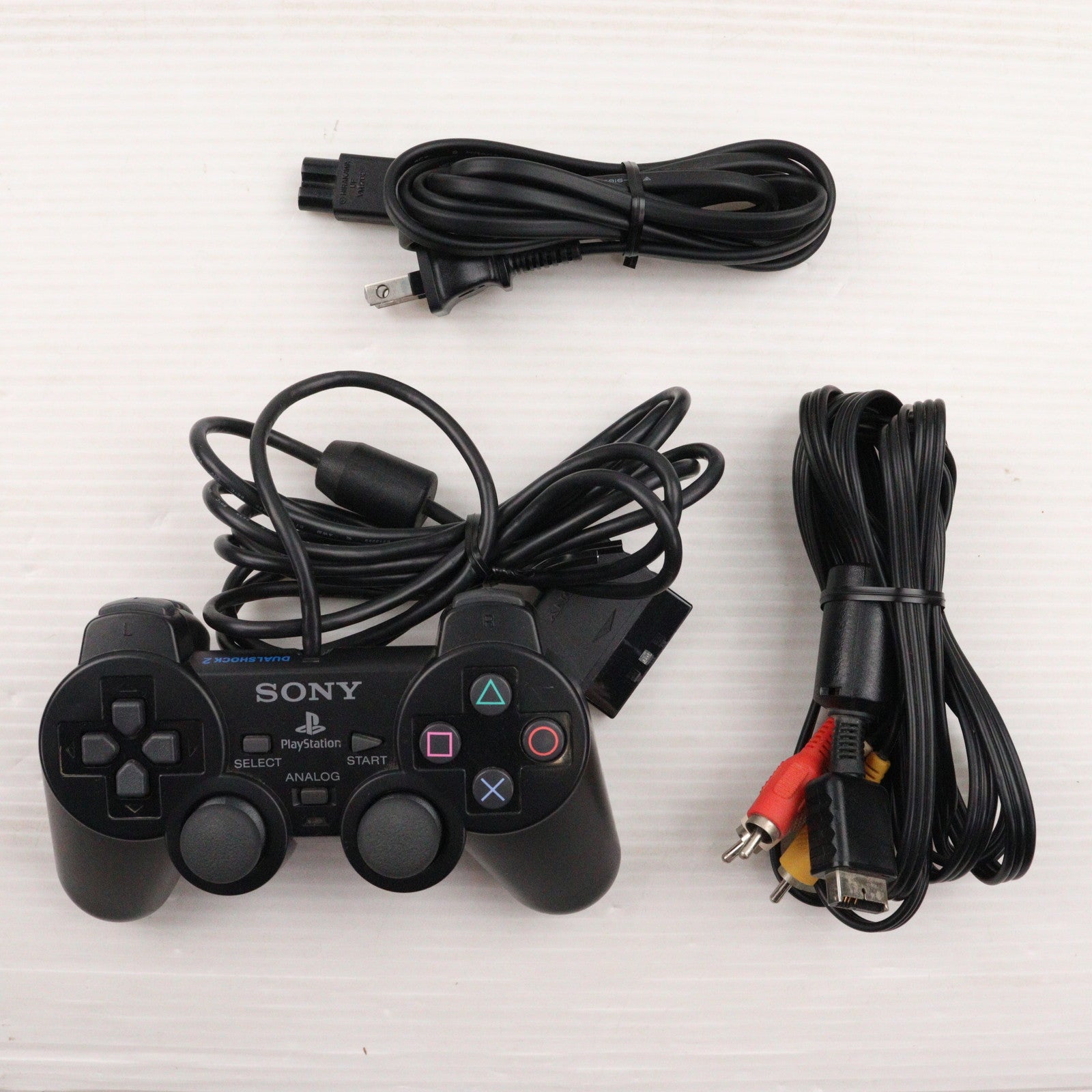 【中古即納】[PS2] (本体) PlayStation 2(プレイステーション2) SCE(SCPH-30000)(20010418)