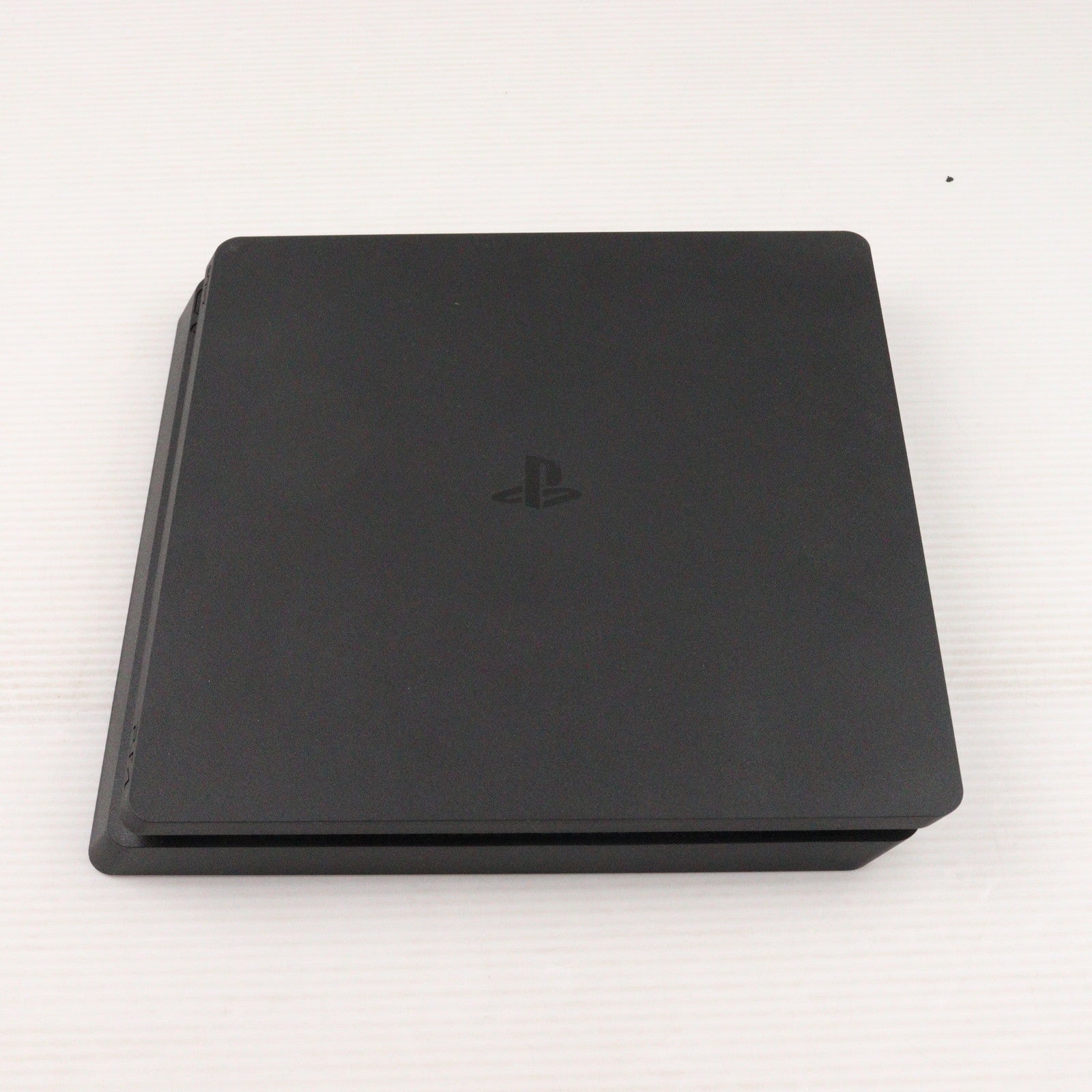 【中古即納】[PS4] (本体) PlayStation 4(プレイステーション4) ジェット・ブラック HDD500GB SIE(CUH-2200AB01)(20180702)