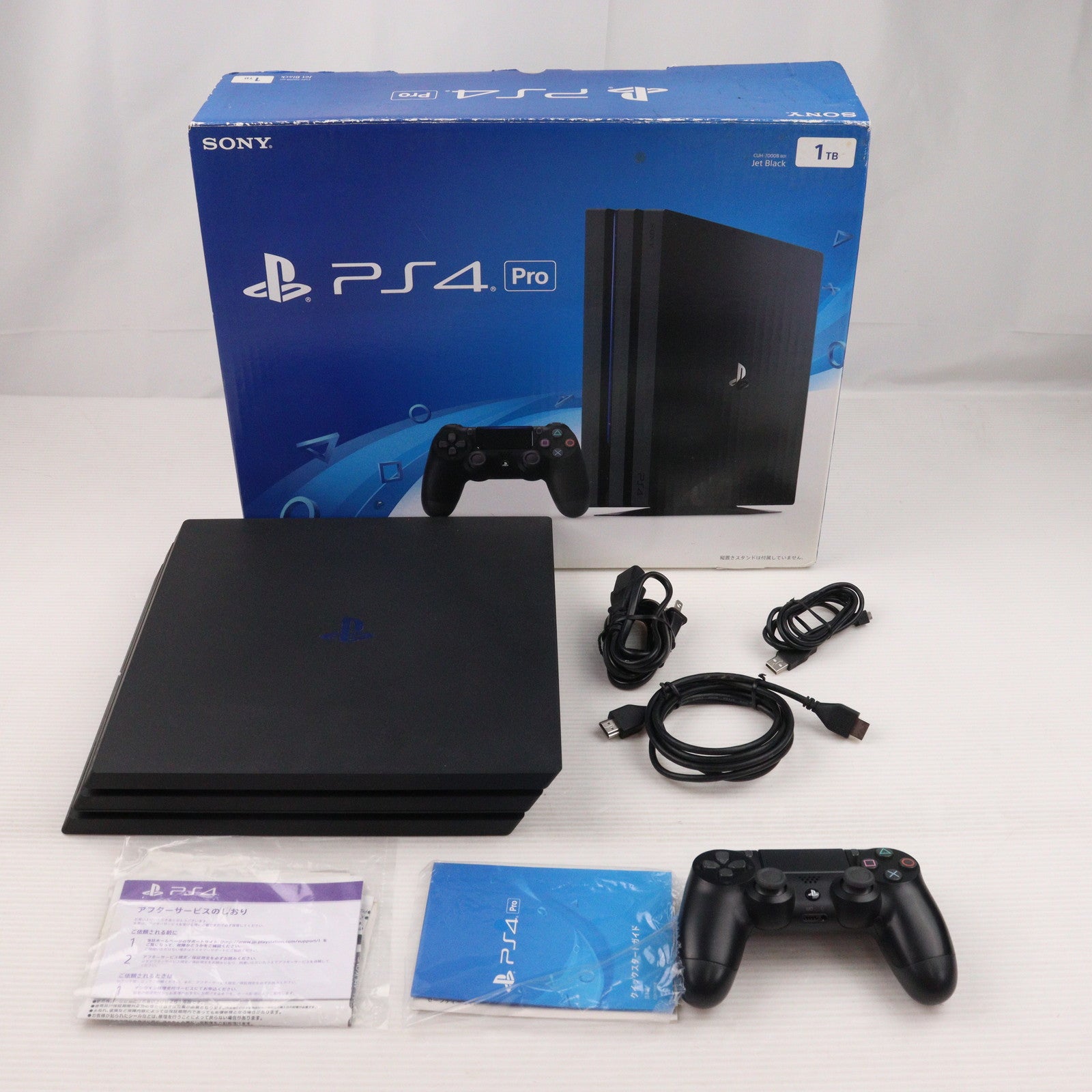 【中古即納】[PS4] (本体) PlayStation 4 Pro(プレイステーション4 プロ) ジェット・ブラック 1TB SIE(CUH-7000BB01)(20161110)