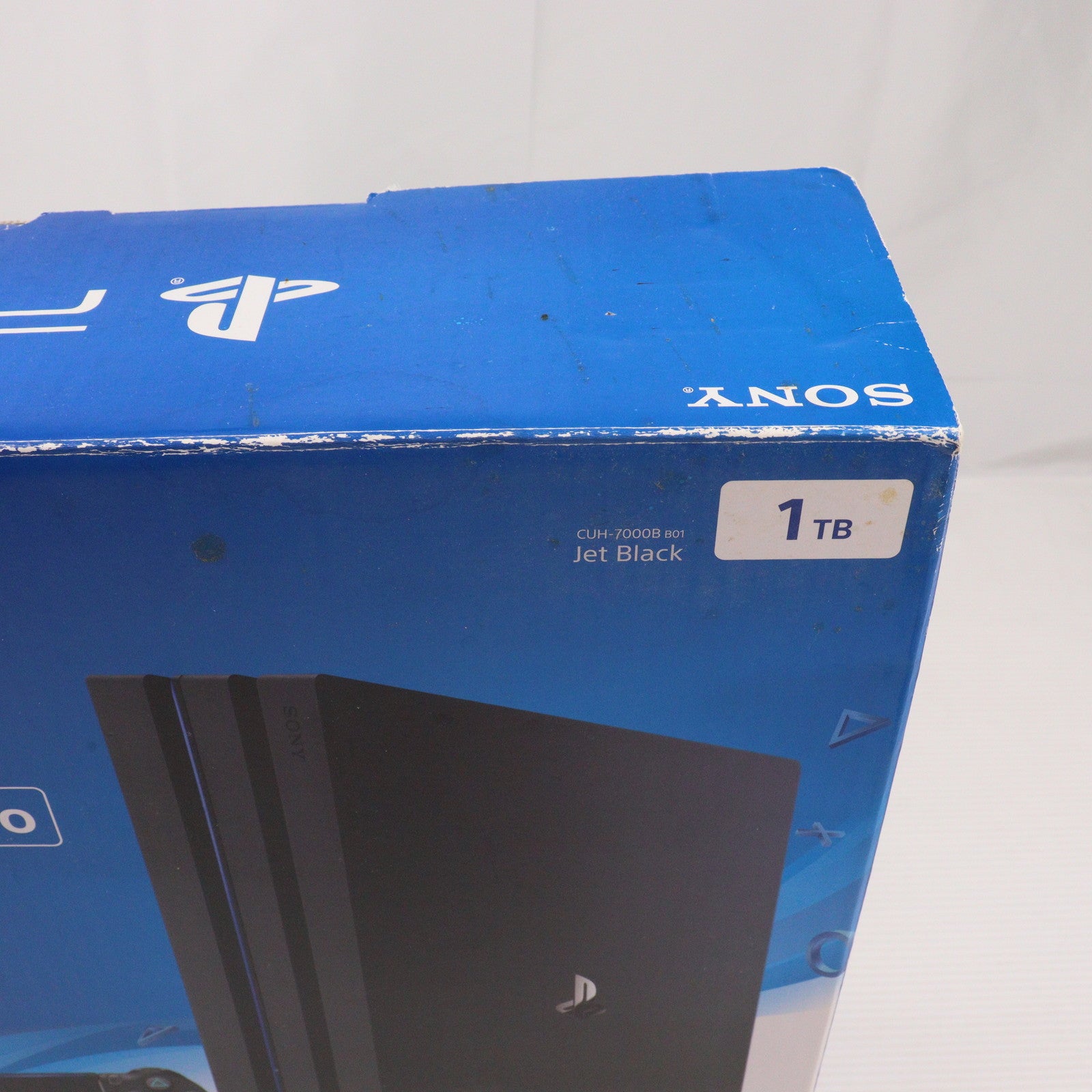 【中古即納】[PS4] (本体) PlayStation 4 Pro(プレイステーション4 プロ) ジェット・ブラック 1TB SIE(CUH-7000BB01)(20161110)