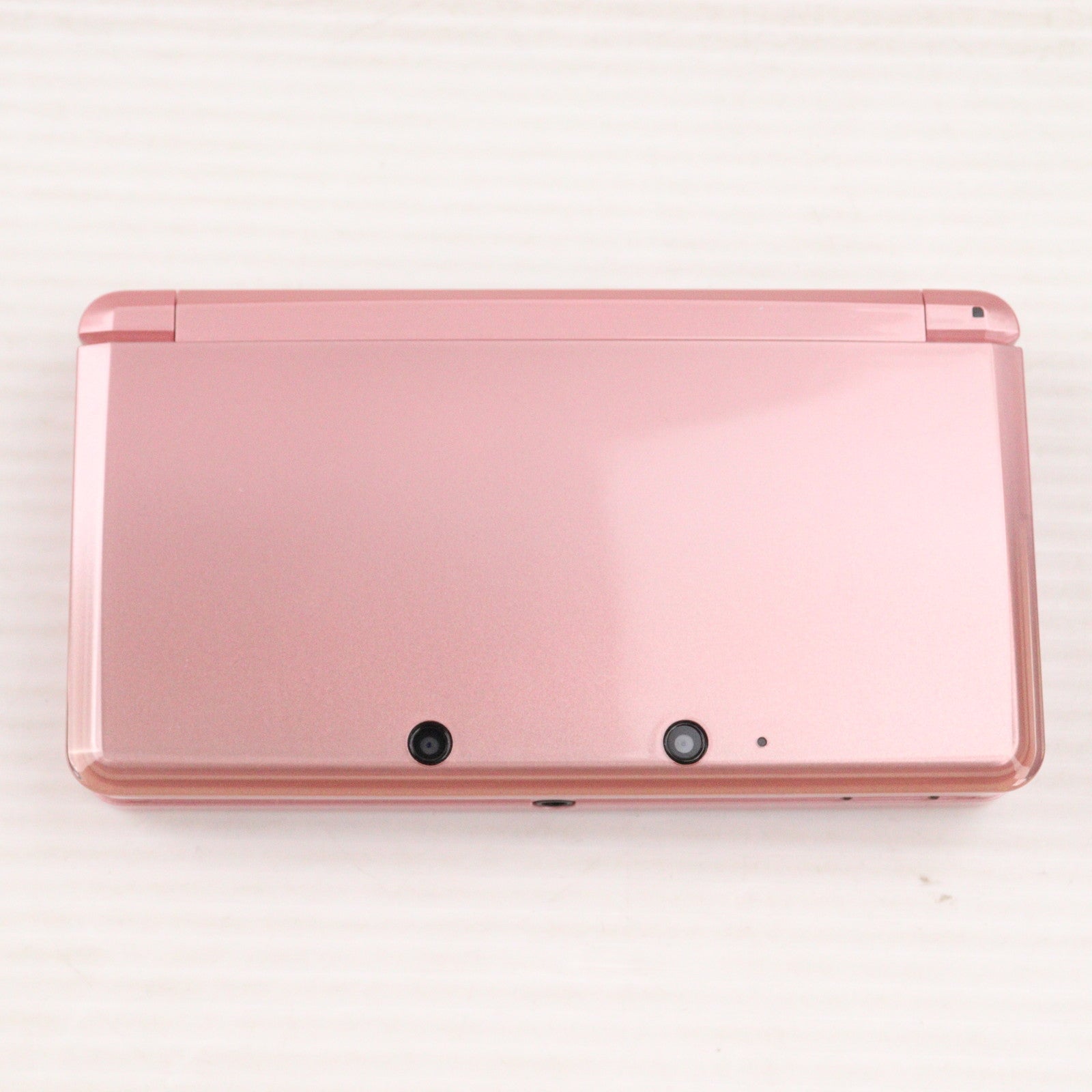 【中古即納】[3DS] (本体) ニンテンドー3DS ミスティピンク 任天堂(CTR-S-PAAA)(20111020)