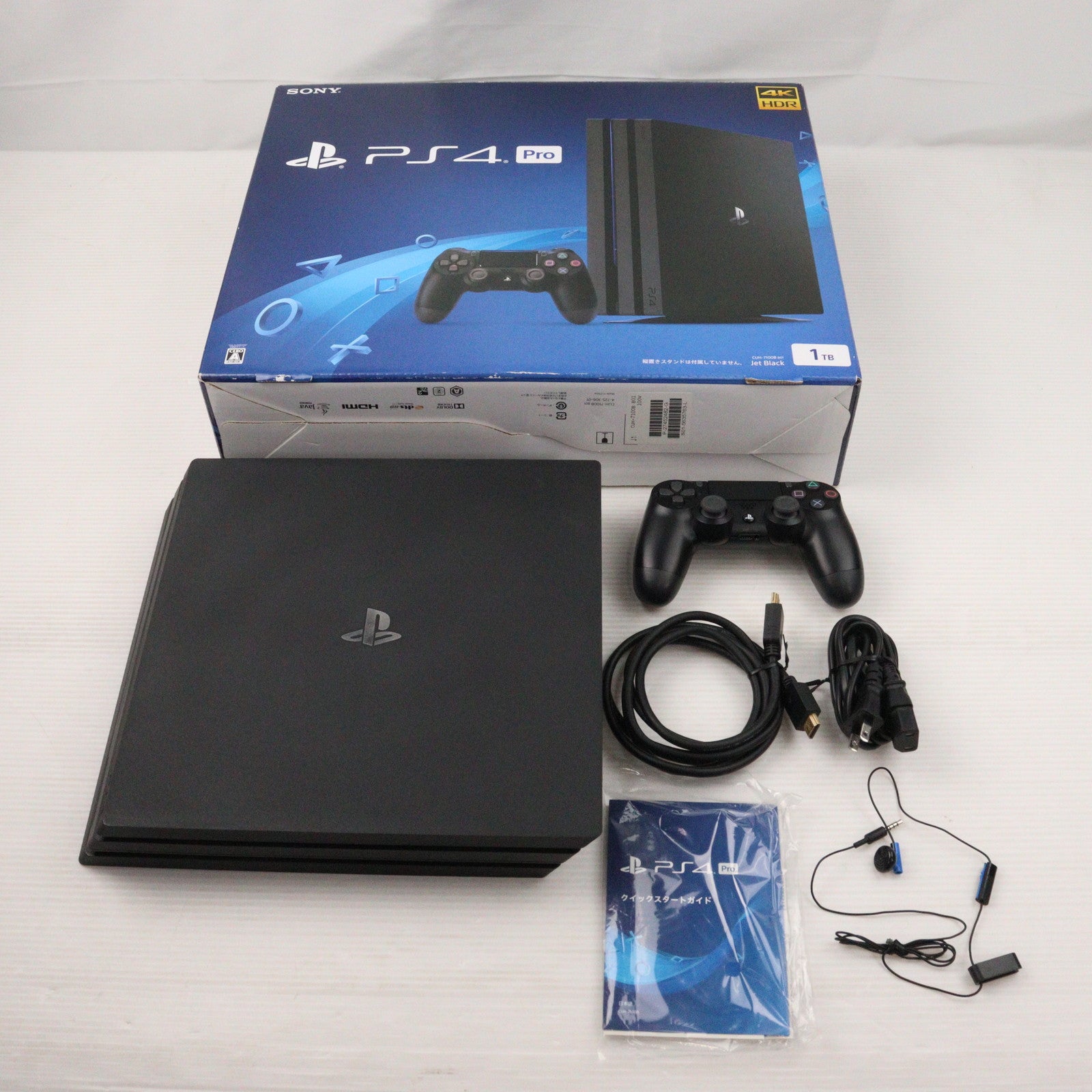 【中古即納】[PS4] (本体) PlayStation 4 Pro(プレイステーション4 プロ) ジェット・ブラック 1TB SIE(CUH-7100BB01)(20170929)