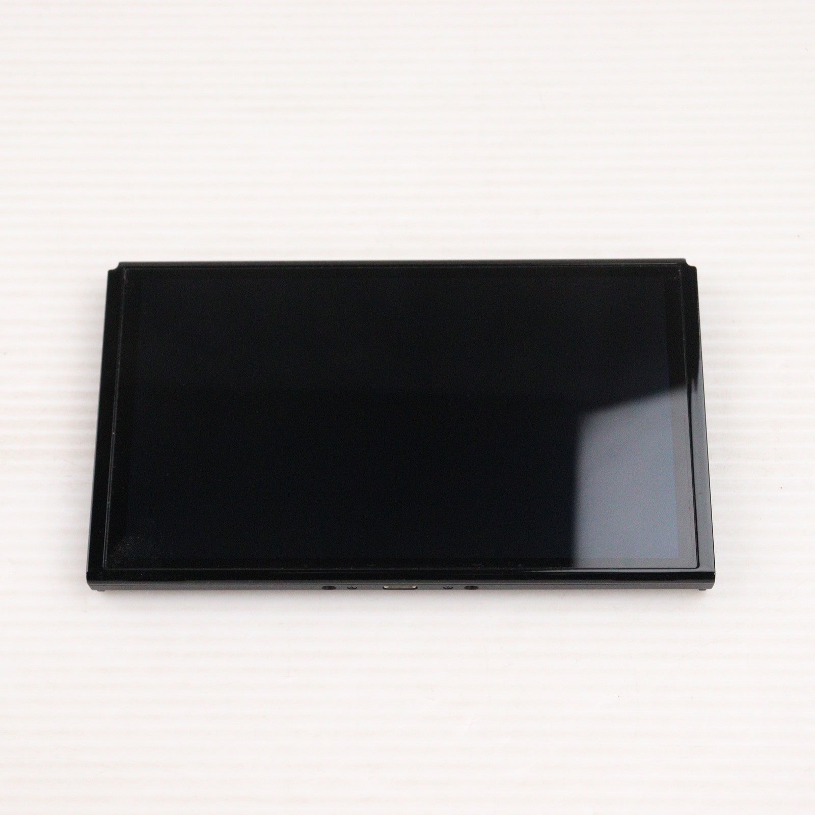 【中古即納】[Switch] (本体) Nintendo Switch(ニンテンドースイッチ) 有機ELモデル Joy-Con(L)/R ホワイト 任天堂(HEG-S-KAAAA)(20211008)