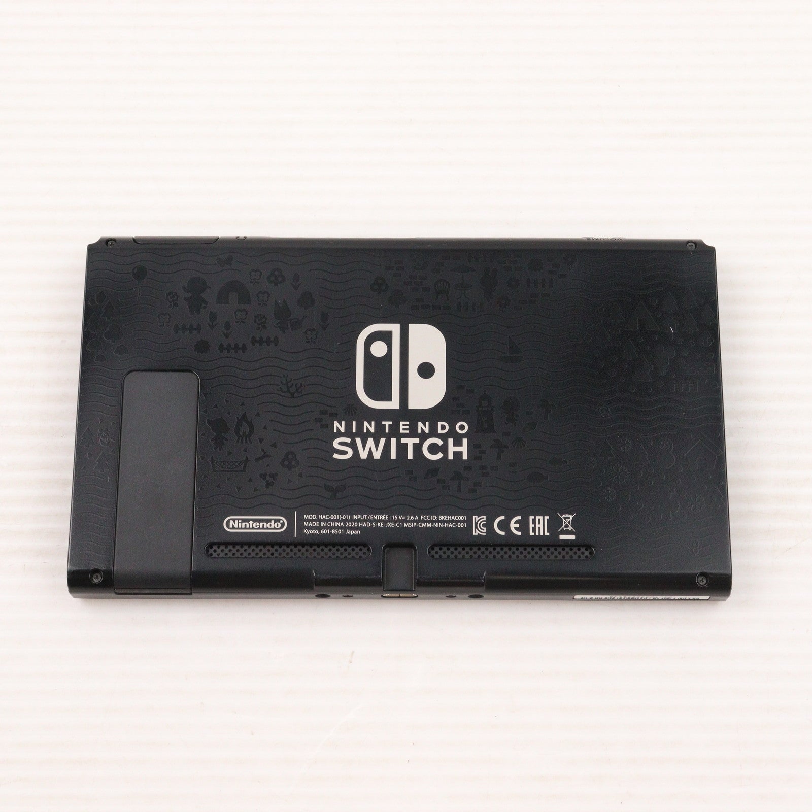 【中古即納】[Switch] (本体)(ソフト無し) Nintendo Switch(ニンテンドースイッチ) あつまれ どうぶつの森セット 任天堂(HAD-S-KEAGC)(20200320)