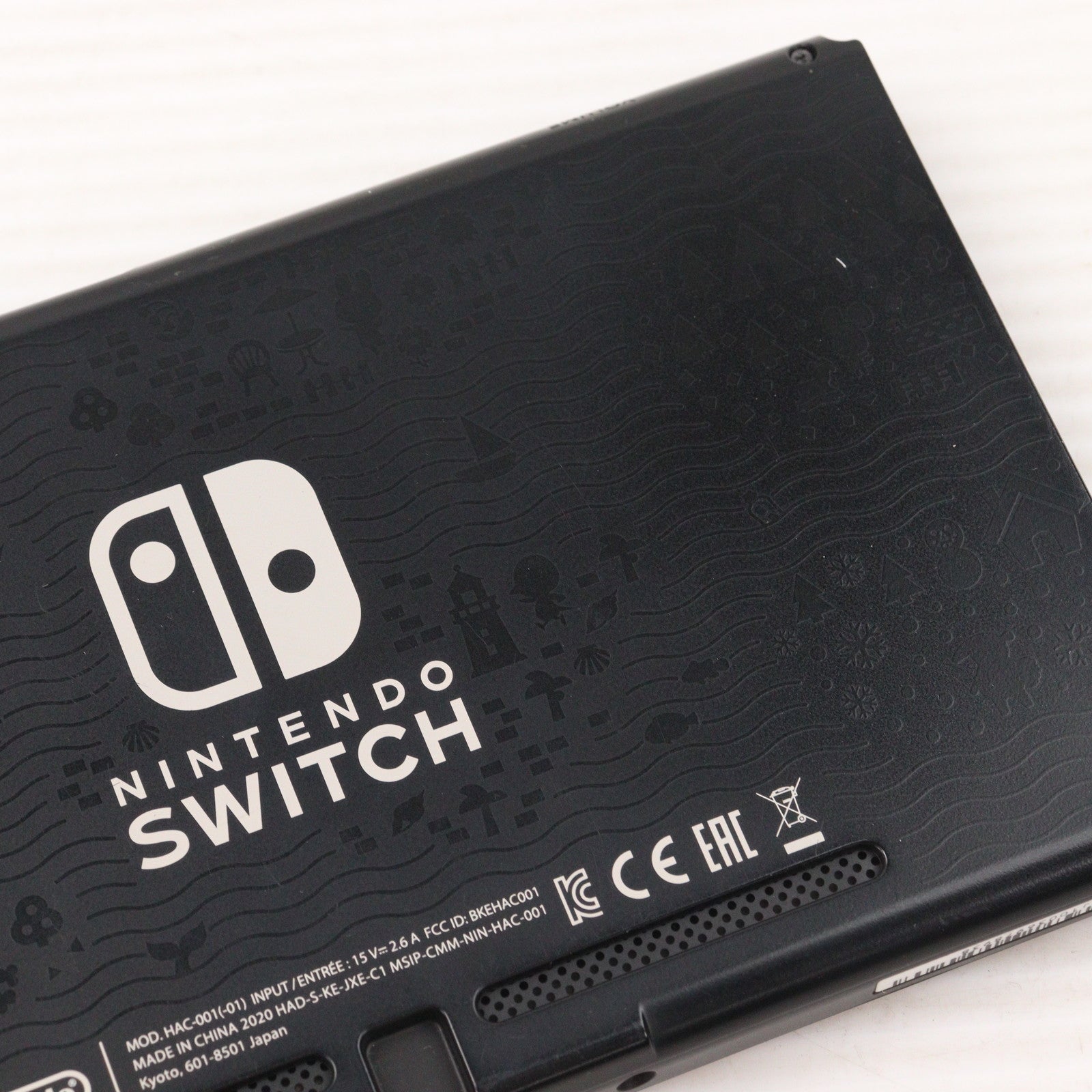 【中古即納】[Switch] (本体)(ソフト無し) Nintendo Switch(ニンテンドースイッチ) あつまれ どうぶつの森セット 任天堂(HAD-S-KEAGC)(20200320)