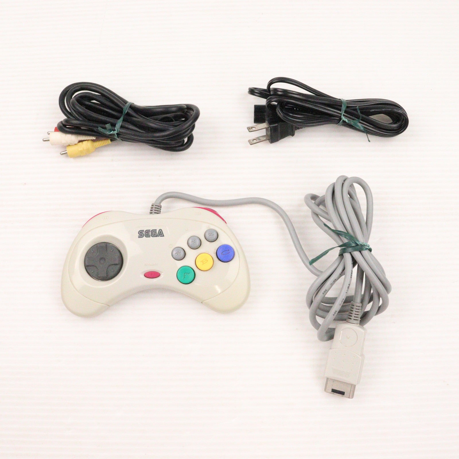 【中古即納】[SS] (本体) SEGA SATURN(セガサターン) ミストグレー セガ・エンタープライゼス(HST-0014)(19960322)