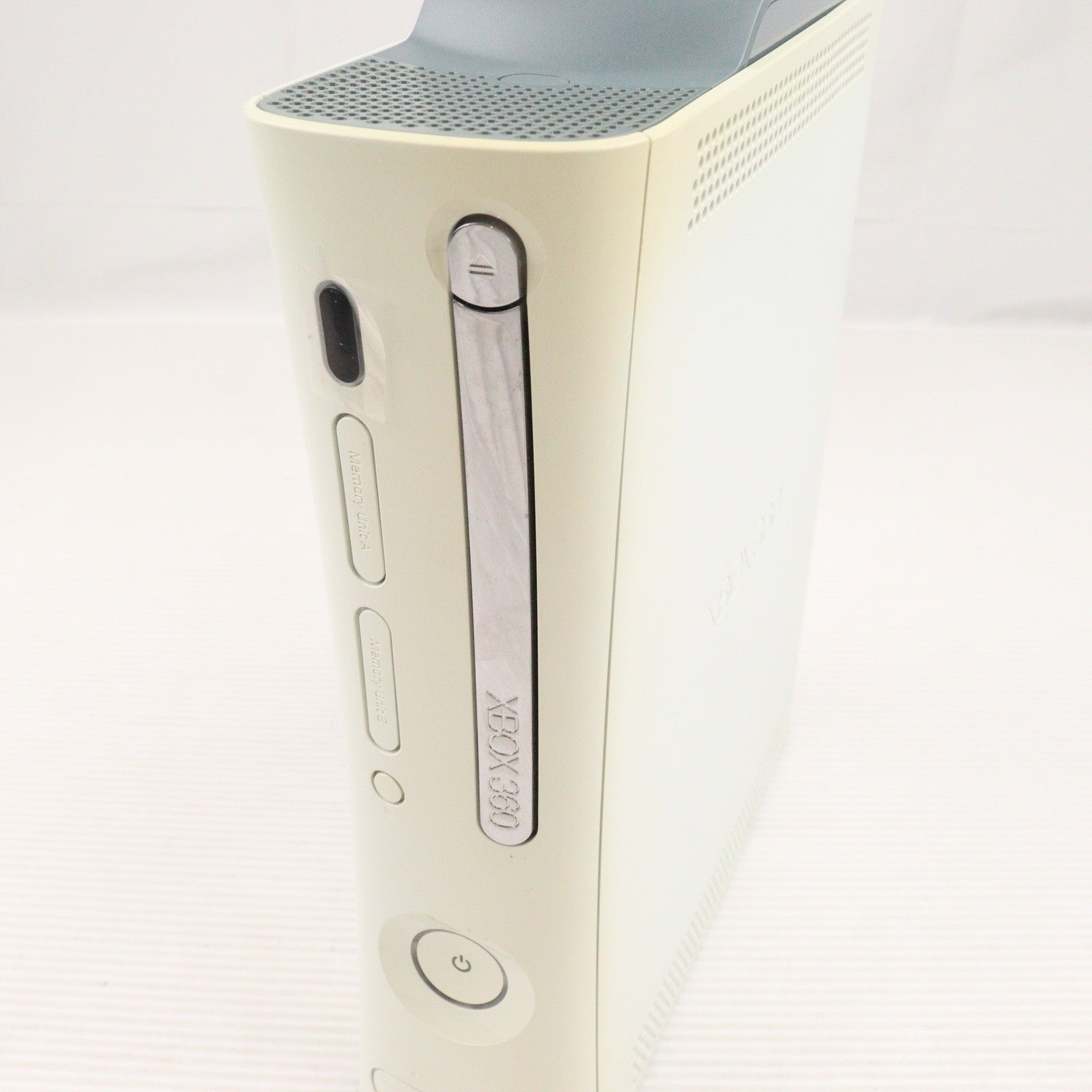 【中古即納】[Xbox360] (本体) Xbox 360 HDMI端子搭載型 マイクロソフト(B4J-00113)(20080101)