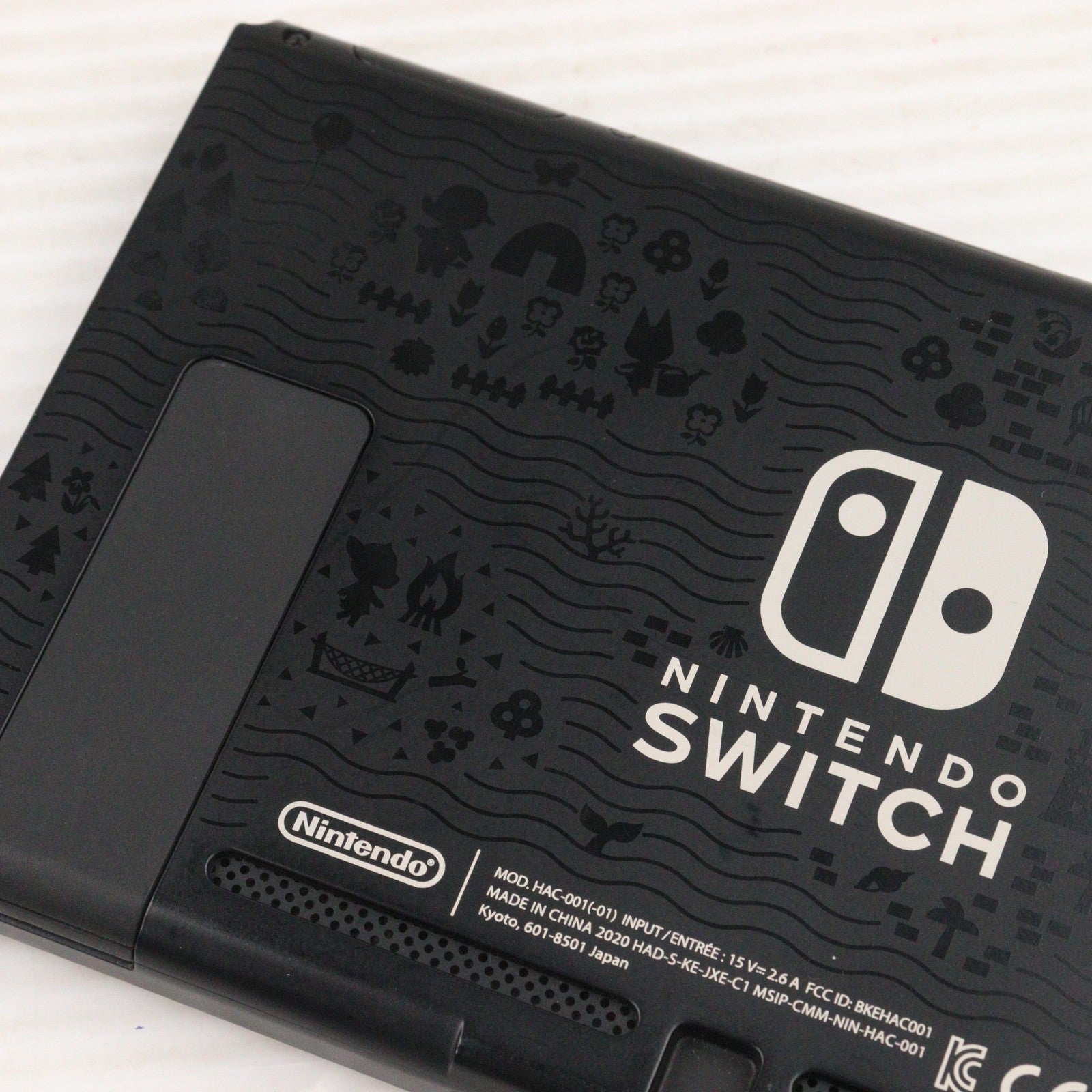 【中古即納】[Switch] (本体)(ソフト無し) Nintendo Switch(ニンテンドースイッチ) あつまれ どうぶつの森セット 任天堂(HAD-S-KEAGC)(20200320)