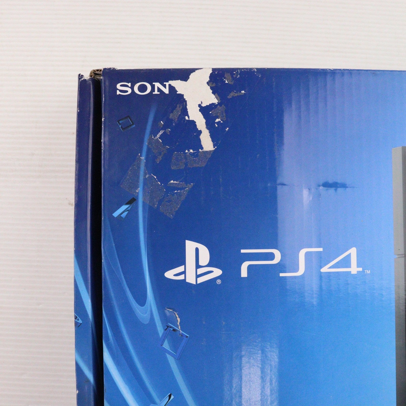 【中古即納】[PS4] (本体) PlayStation4(プレイステーション4) PlayStation Camera同梱版 SCE(CUH-1000AA01)(20140430)