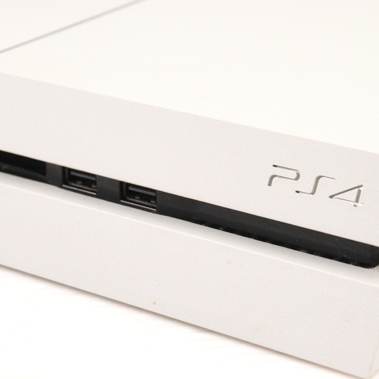 【中古即納】[PS4] (本体) PlayStation 4(プレイステーション4) グレイシャー・ホワイト HDD500GB SCE(CUH-1100AB02)(20141009)