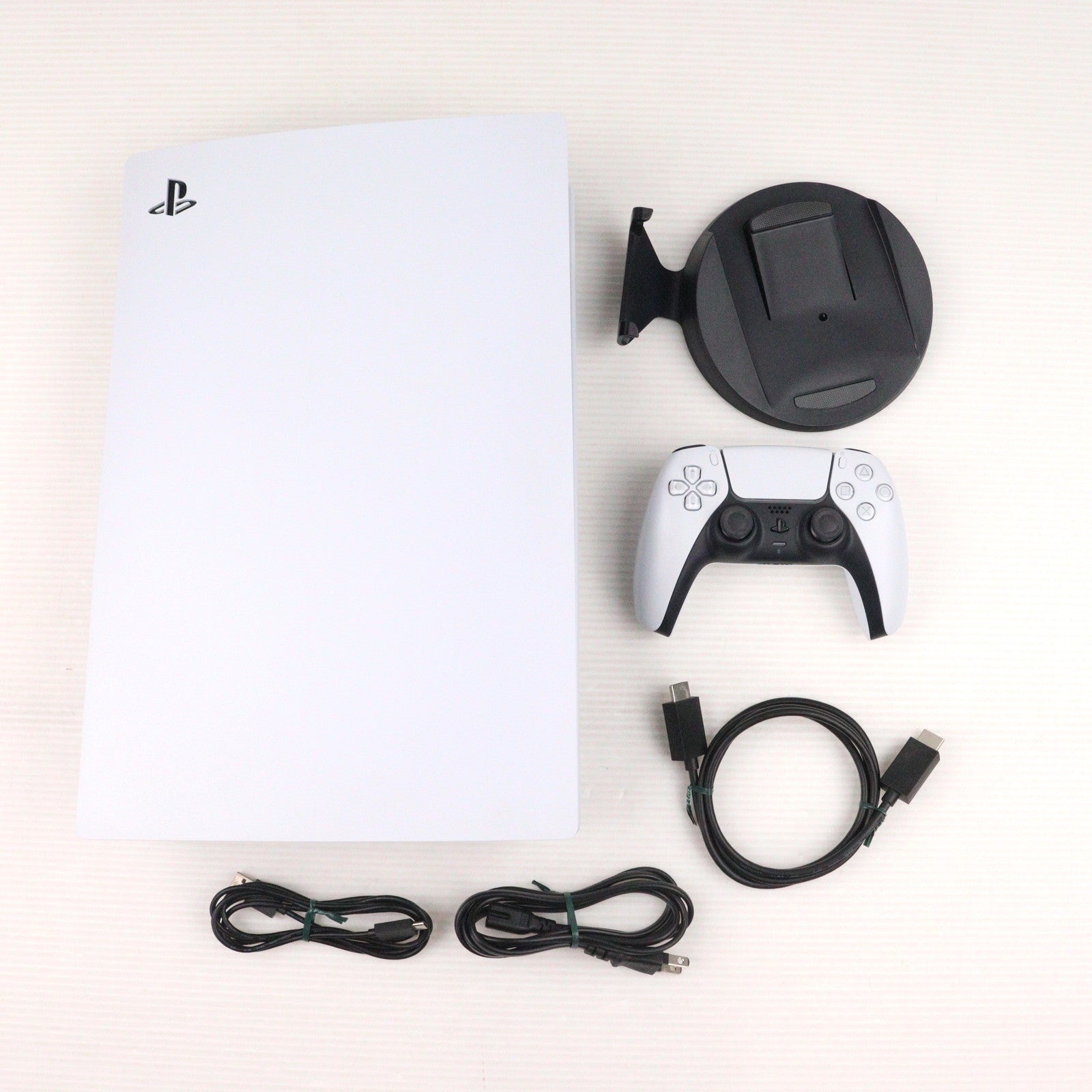 【中古即納】[PS5] (本体) PlayStation 5(プレイステーション5) SIE(CFI-1100A01)(20210824)