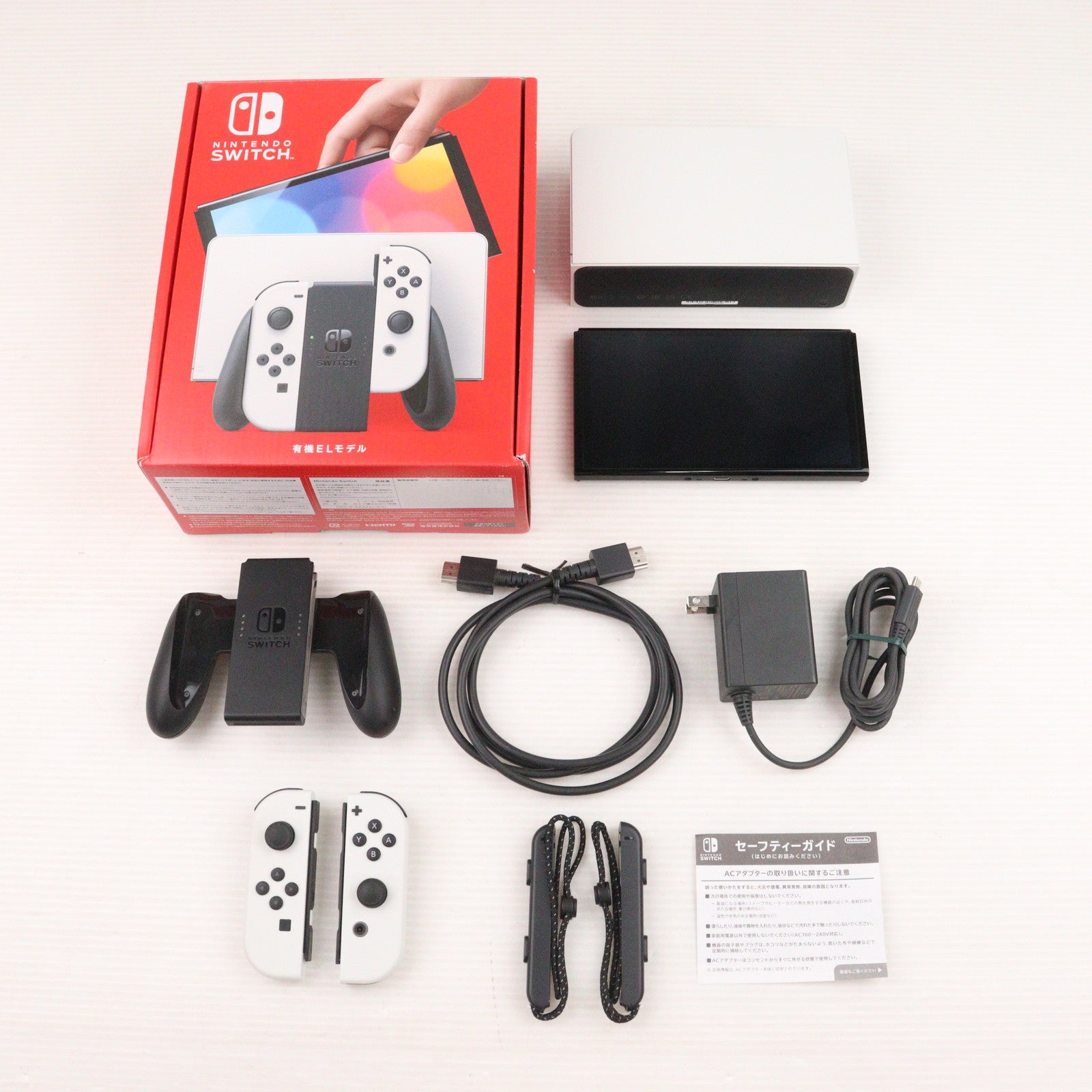 【中古即納】[Switch] (本体) Nintendo Switch(ニンテンドースイッチ) 有機ELモデル Joy-Con(L)/R ホワイト 任天堂(HEG-S-KAAAA)(20211008)