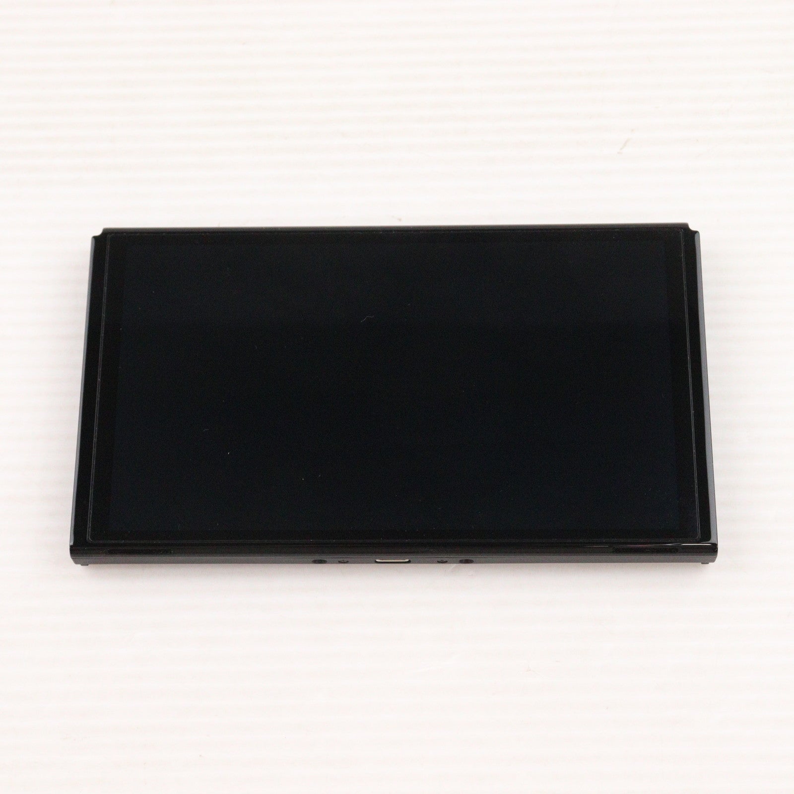 【中古即納】[Switch] (本体) Nintendo Switch(ニンテンドースイッチ) 有機ELモデル Joy-Con(L)/R ホワイト 任天堂(HEG-S-KAAAA)(20211008)