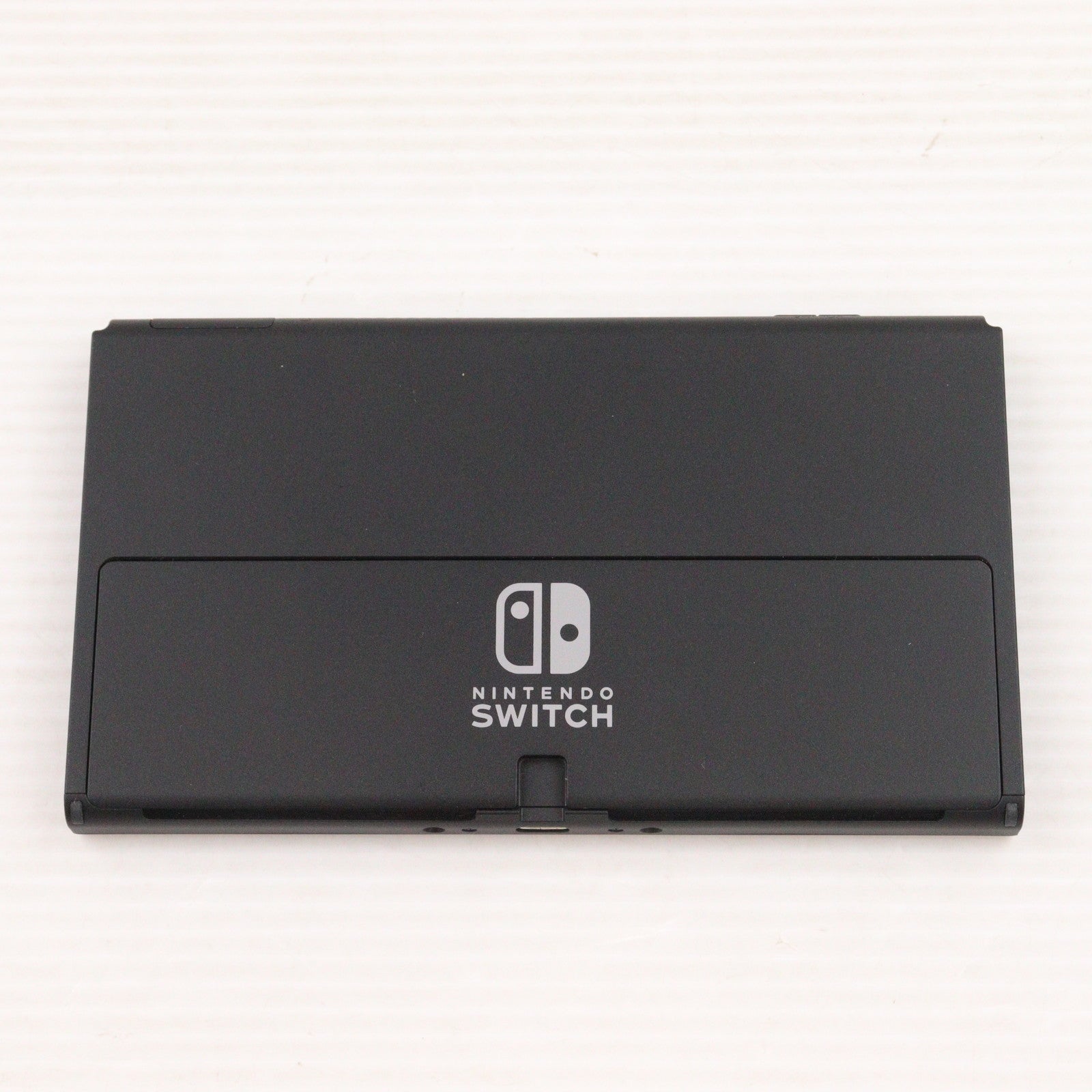 【中古即納】[Switch] (本体) Nintendo Switch(ニンテンドースイッチ) 有機ELモデル Joy-Con(L)/R ホワイト 任天堂(HEG-S-KAAAA)(20211008)