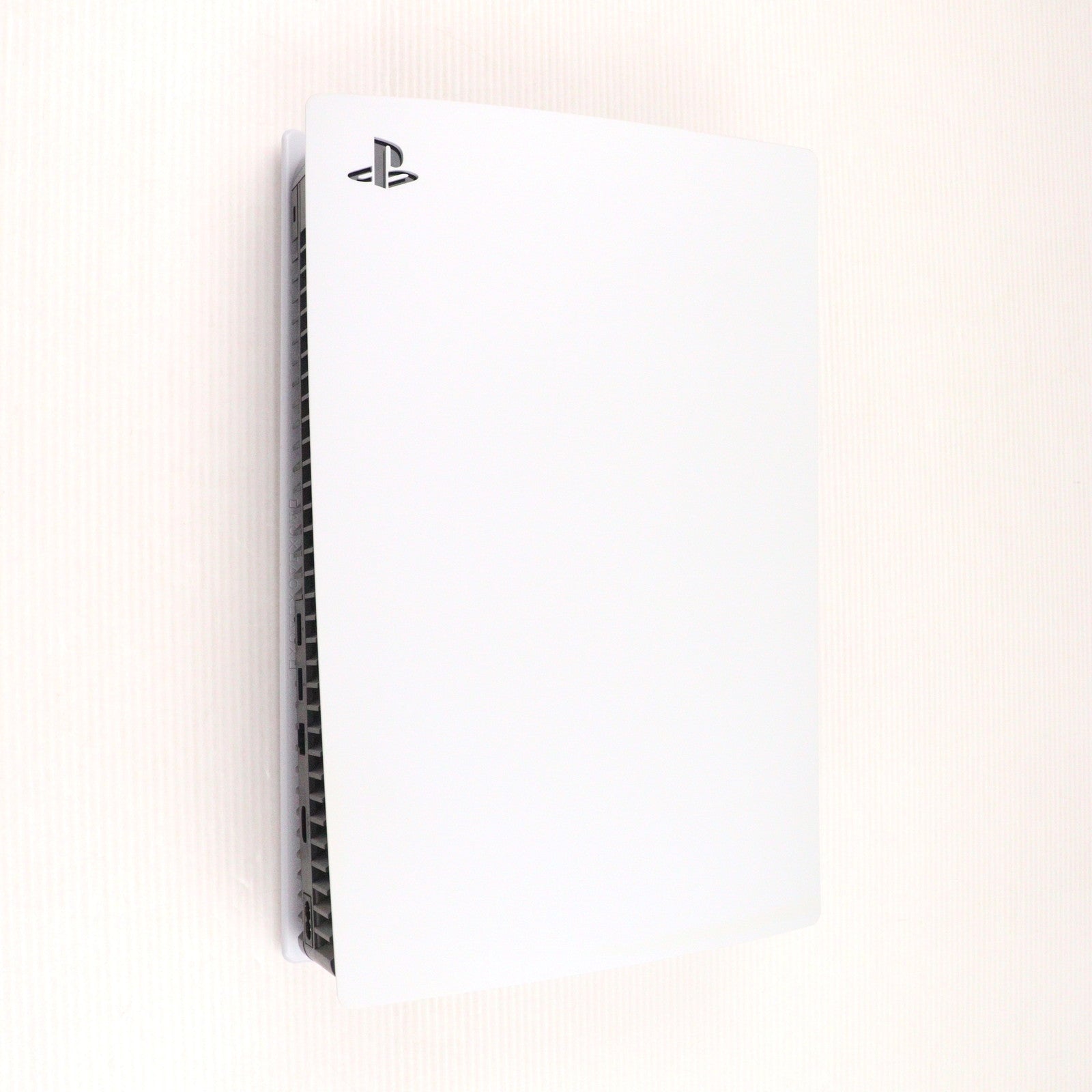 【中古即納】[PS5] (本体) PlayStation 5(プレイステーション5) SIE(CFI-1000A01)(20201112)