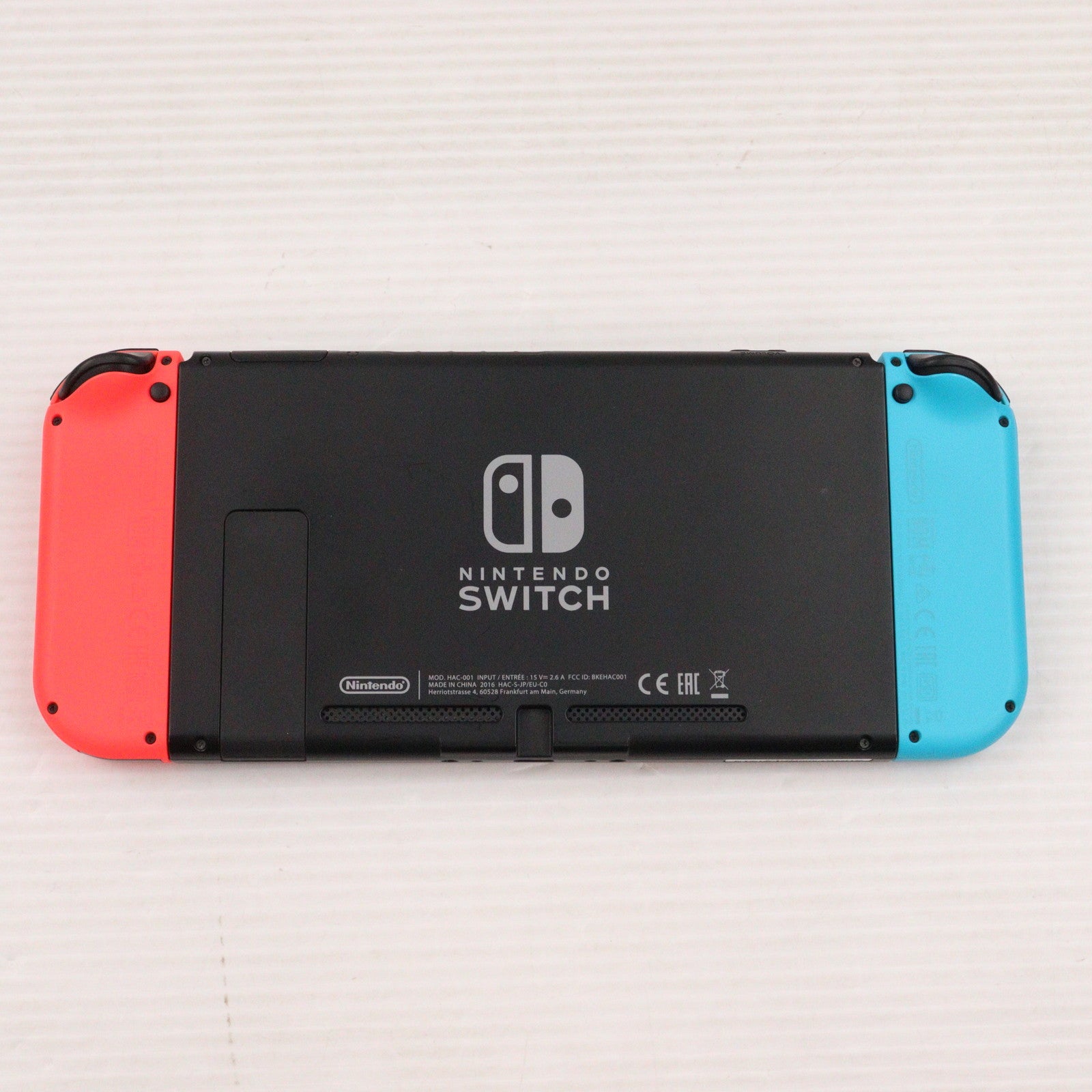 【中古即納】[Switch] (本体) Nintendo Switch(ニンテンドースイッチ) Joy-Con(L) ネオンブルー/R ネオンレッド 任天堂(HAC-S-KABAA)(20170303)