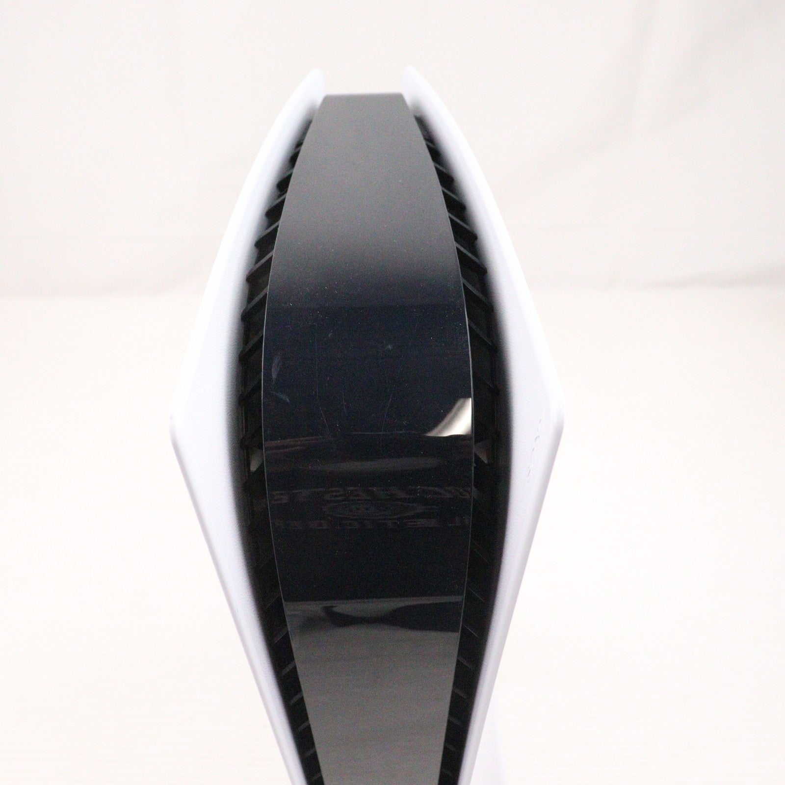 【中古即納】[PS5] (本体) PlayStation 5(プレイステーション5) SIE(CFI-1000A01)(20201112)