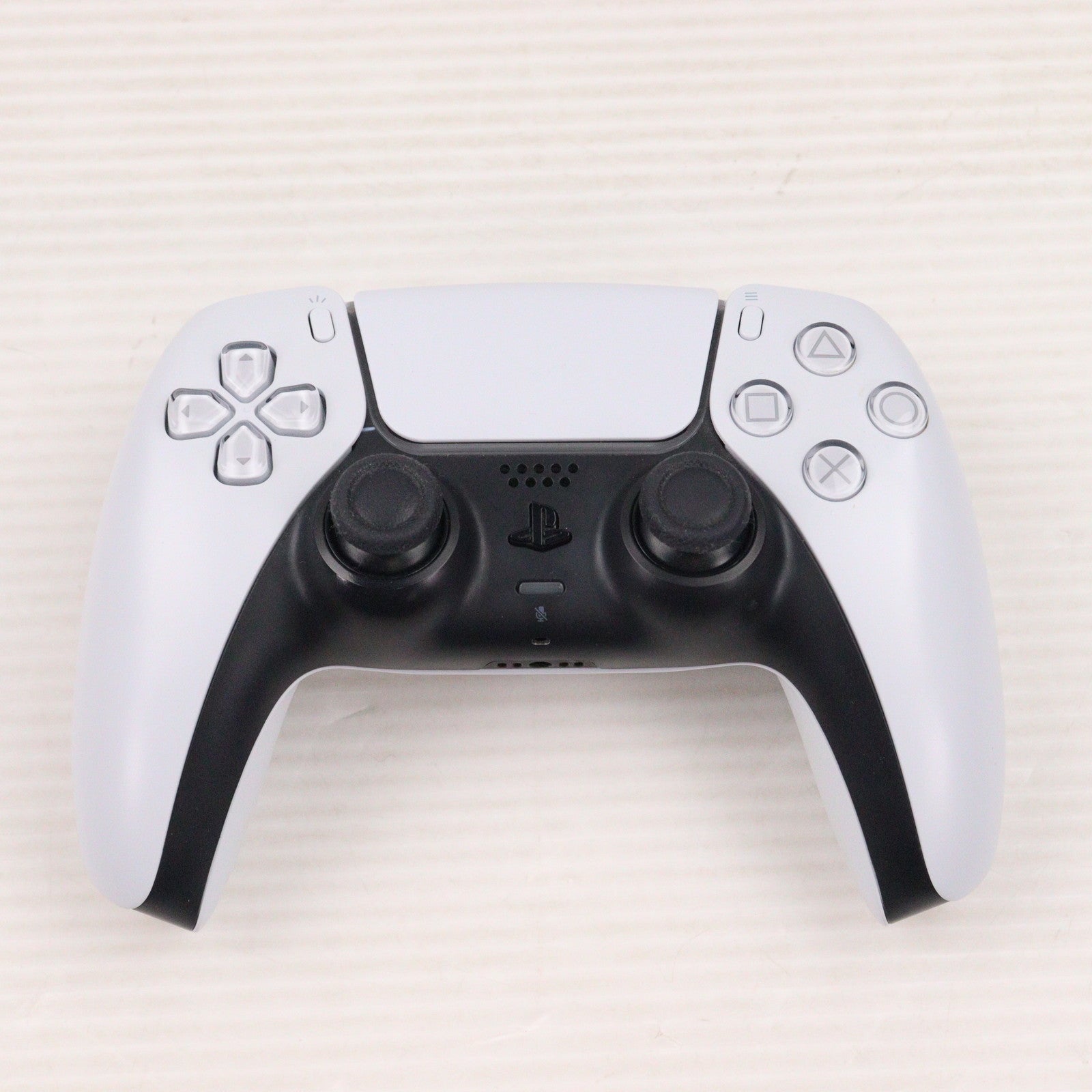 【中古即納】[PS5] (本体) PlayStation 5(プレイステーション5) SIE(CFI-1000A01)(20201112)