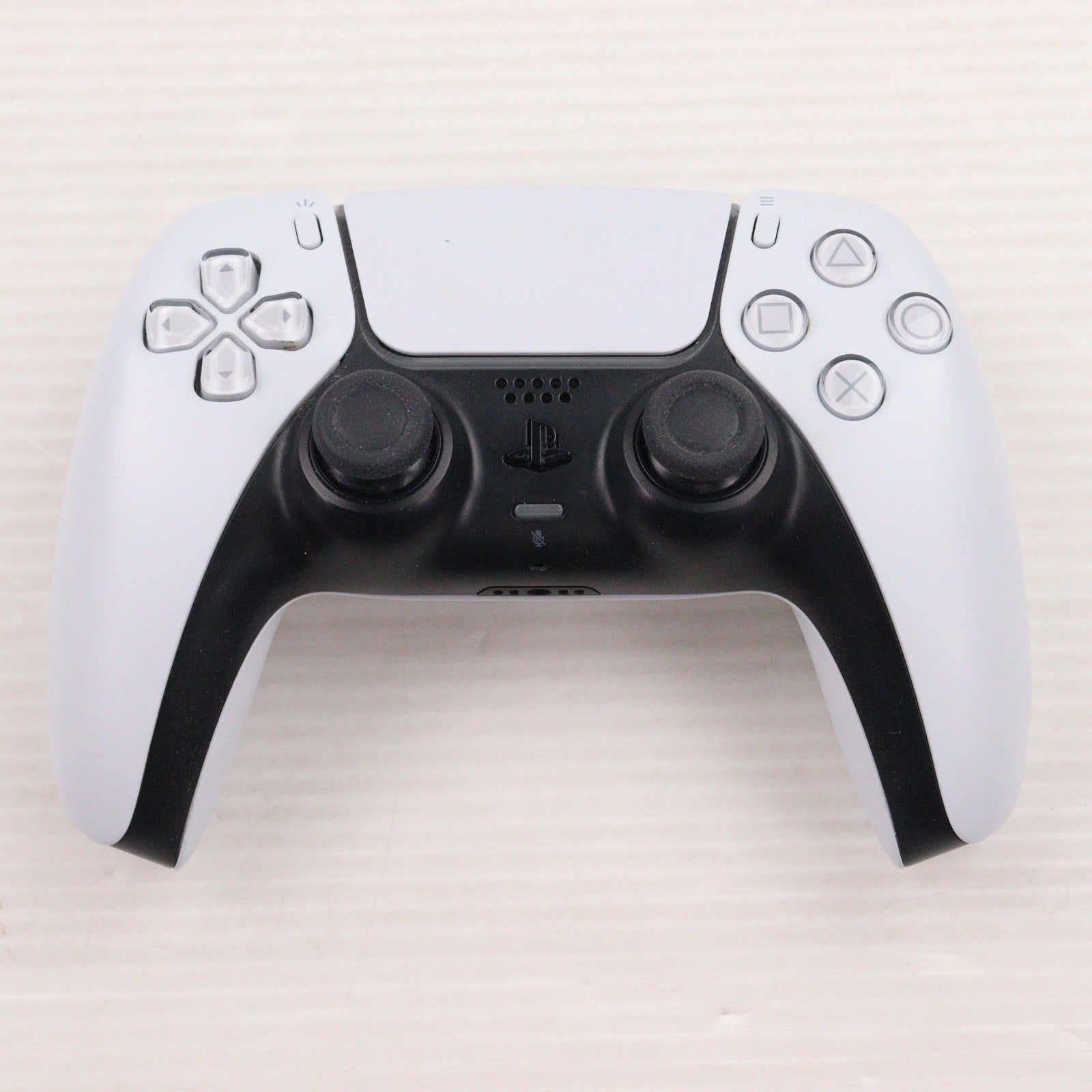 【中古即納】[PS5] (本体) PlayStation 5(プレイステーション5) SIE(CFI-1200A01)(20220915)
